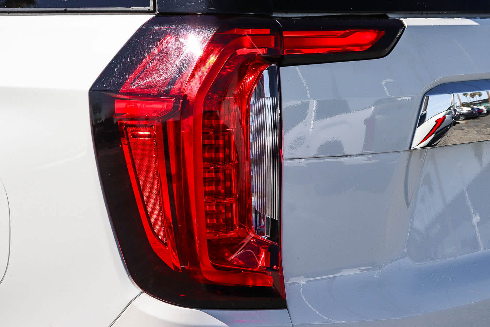 2024 GMC Yukon XL SLT photo 6