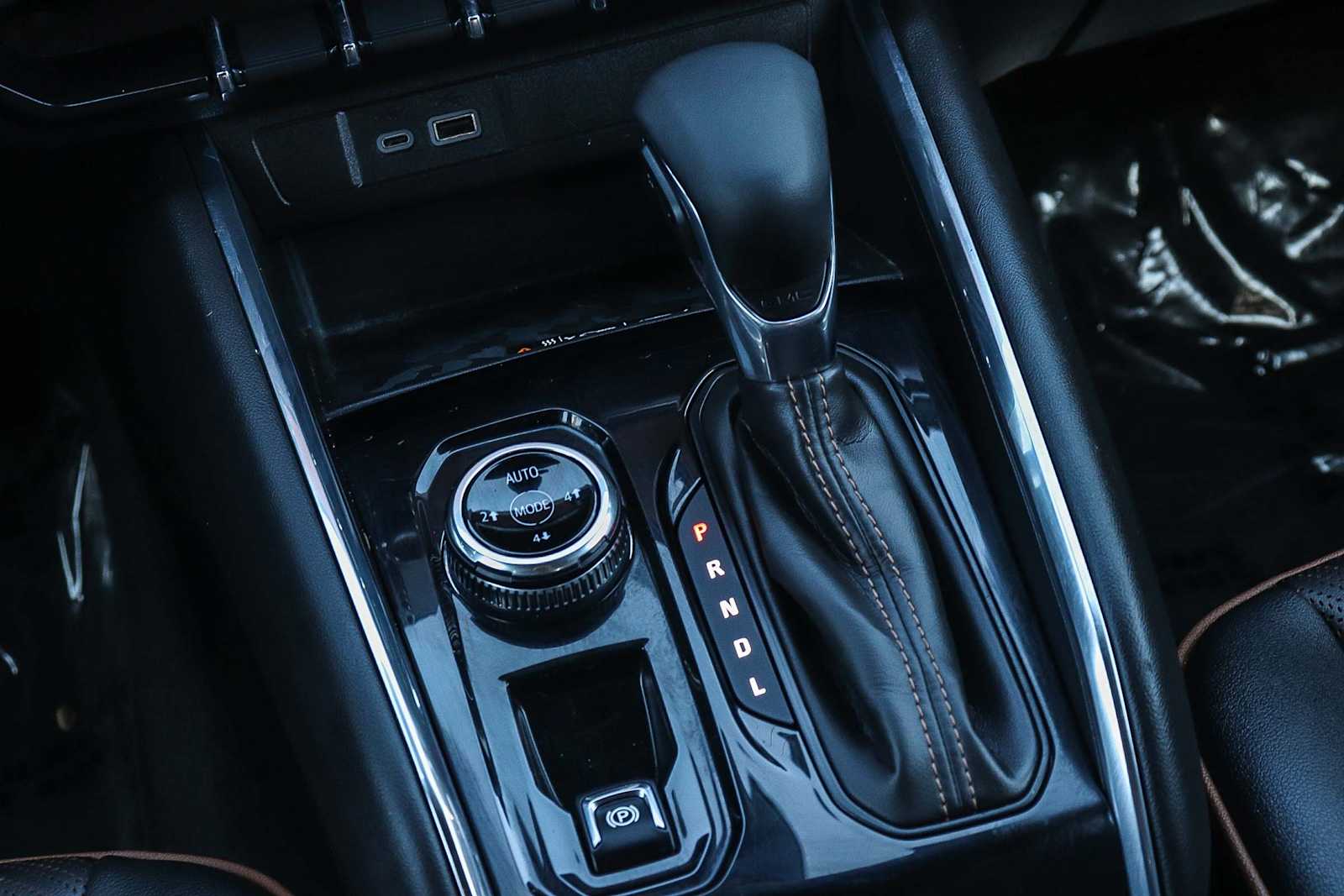 Thumbnail: 2023 GMC Canyon - 18