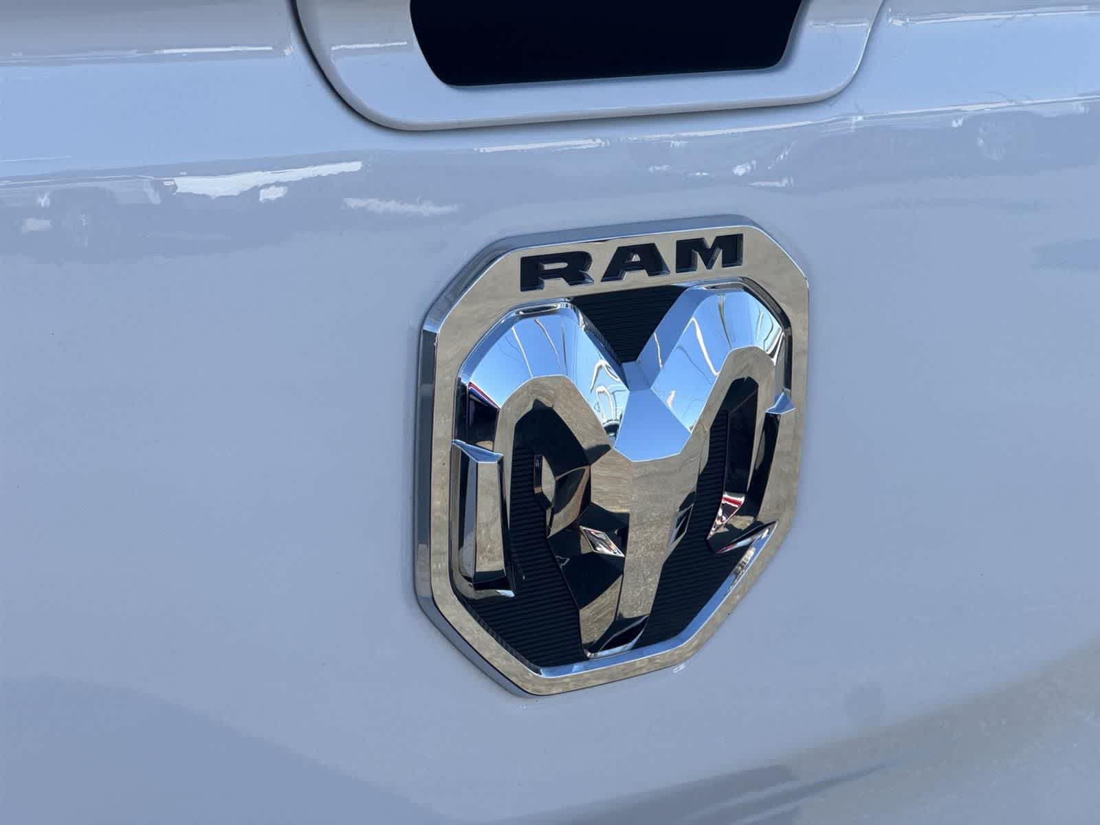 Thumbnail: 2019 RAM 1500 - 10
