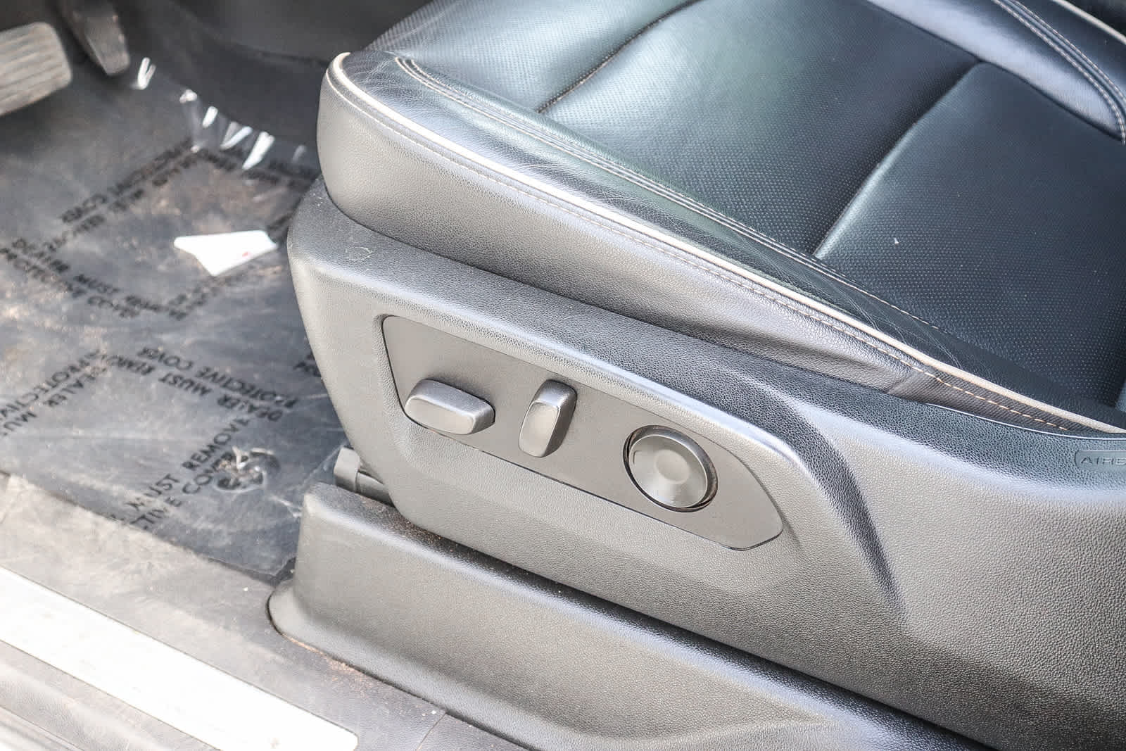 Thumbnail: 2021 GMC Yukon - 32