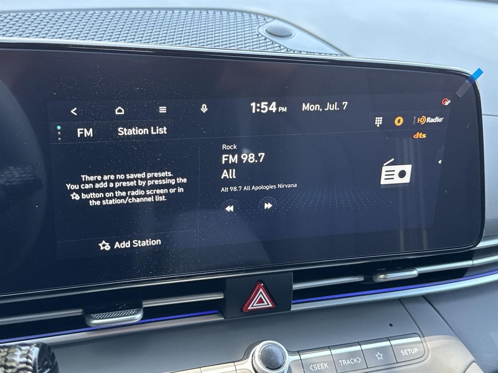 Thumbnail: 2025 Hyundai Elantra - 25