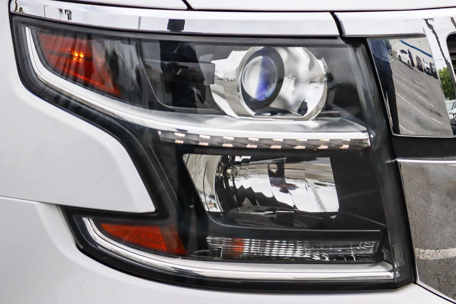 Thumbnail: 2017 Chevrolet Suburban - 4