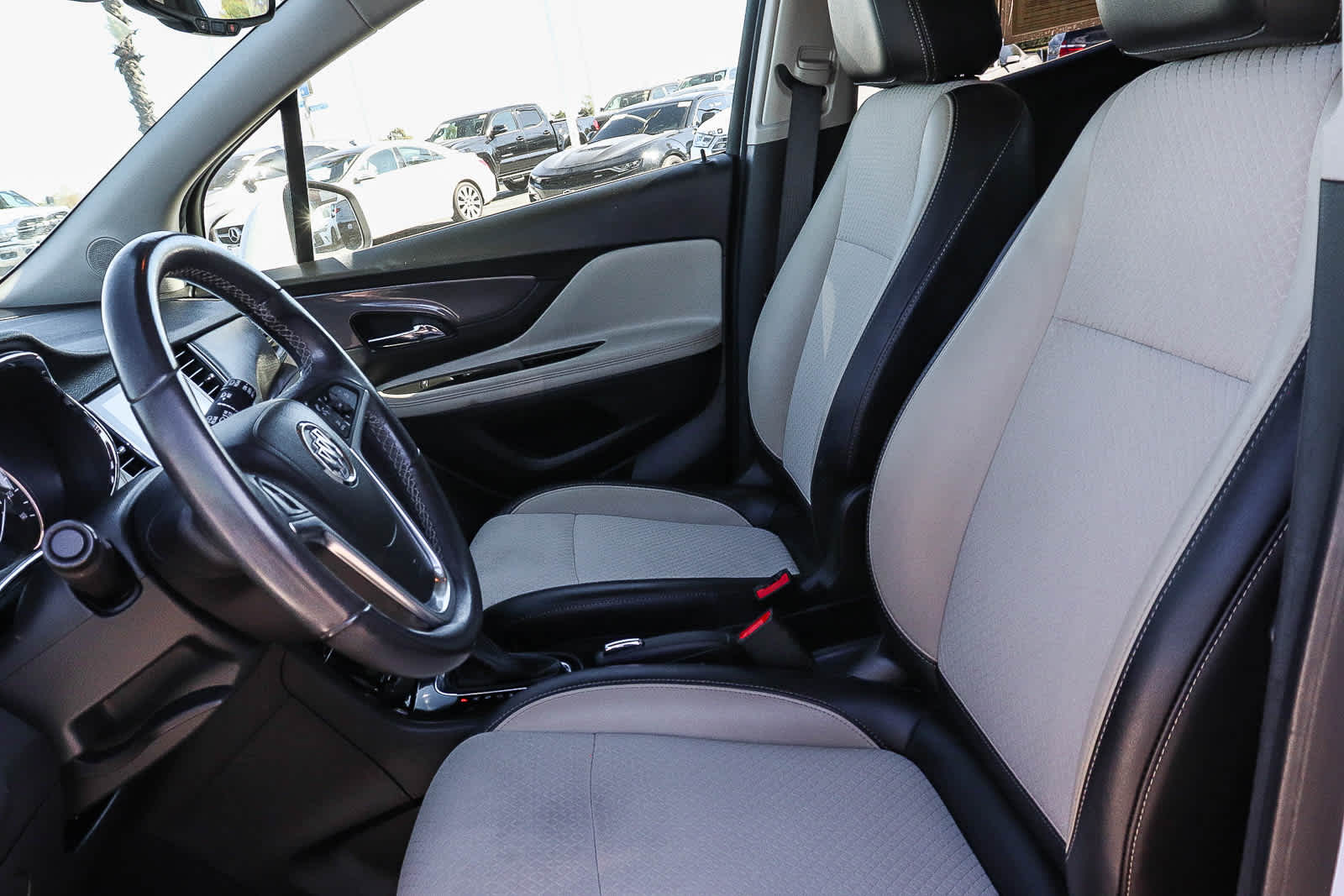 Thumbnail: 2019 Buick Encore - 23