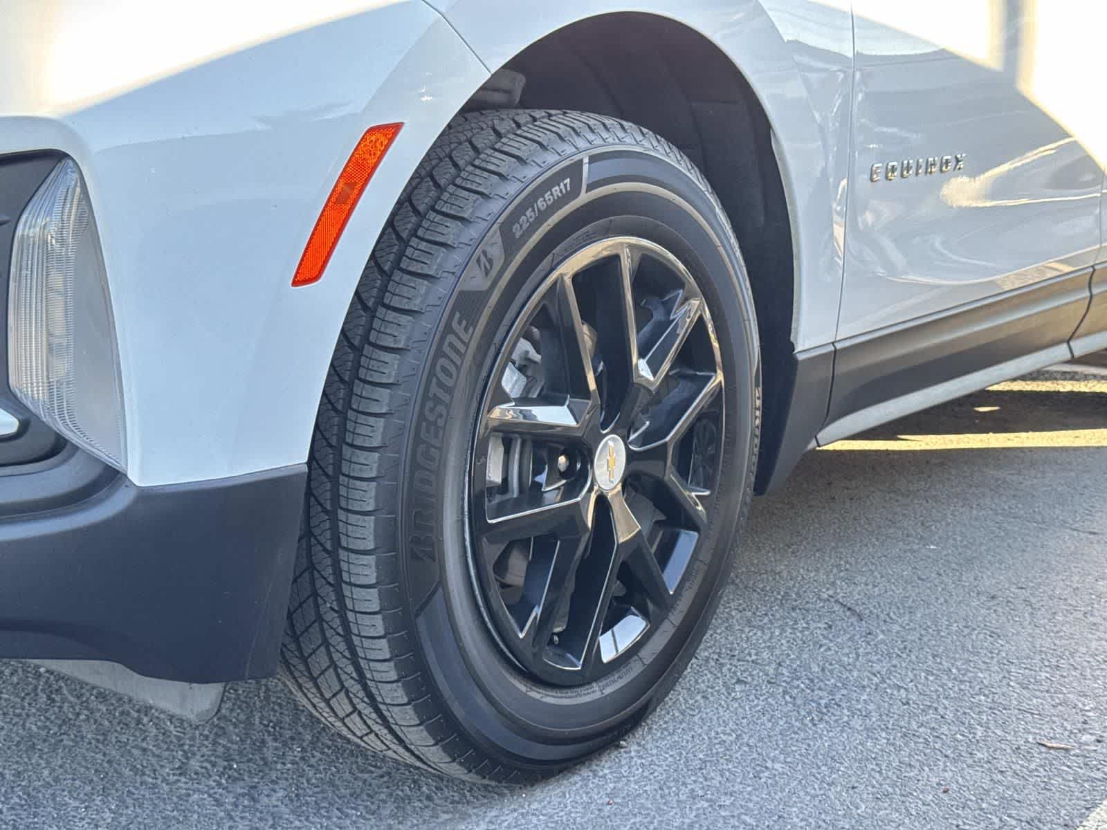 Thumbnail: 2022 Chevrolet Equinox - 5