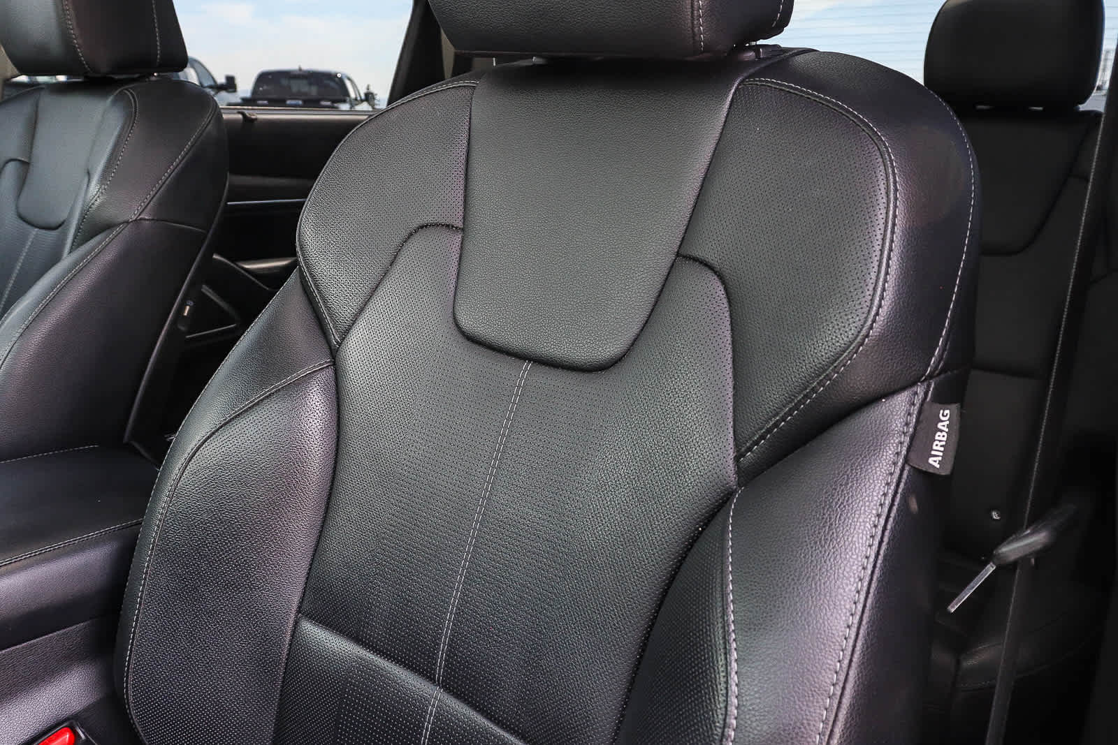 Thumbnail: 2021 Kia Telluride - 35