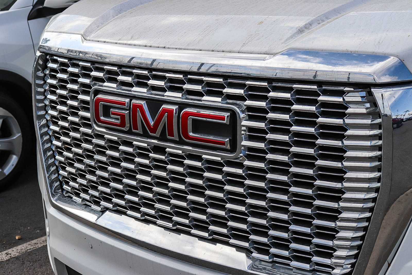 Thumbnail: 2021 GMC Yukon - 3