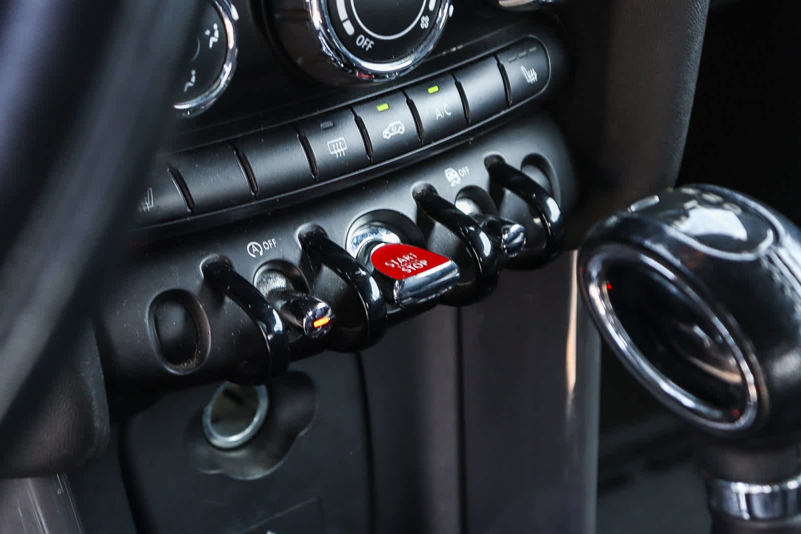 Thumbnail: 2019 MINI Cooper - 20