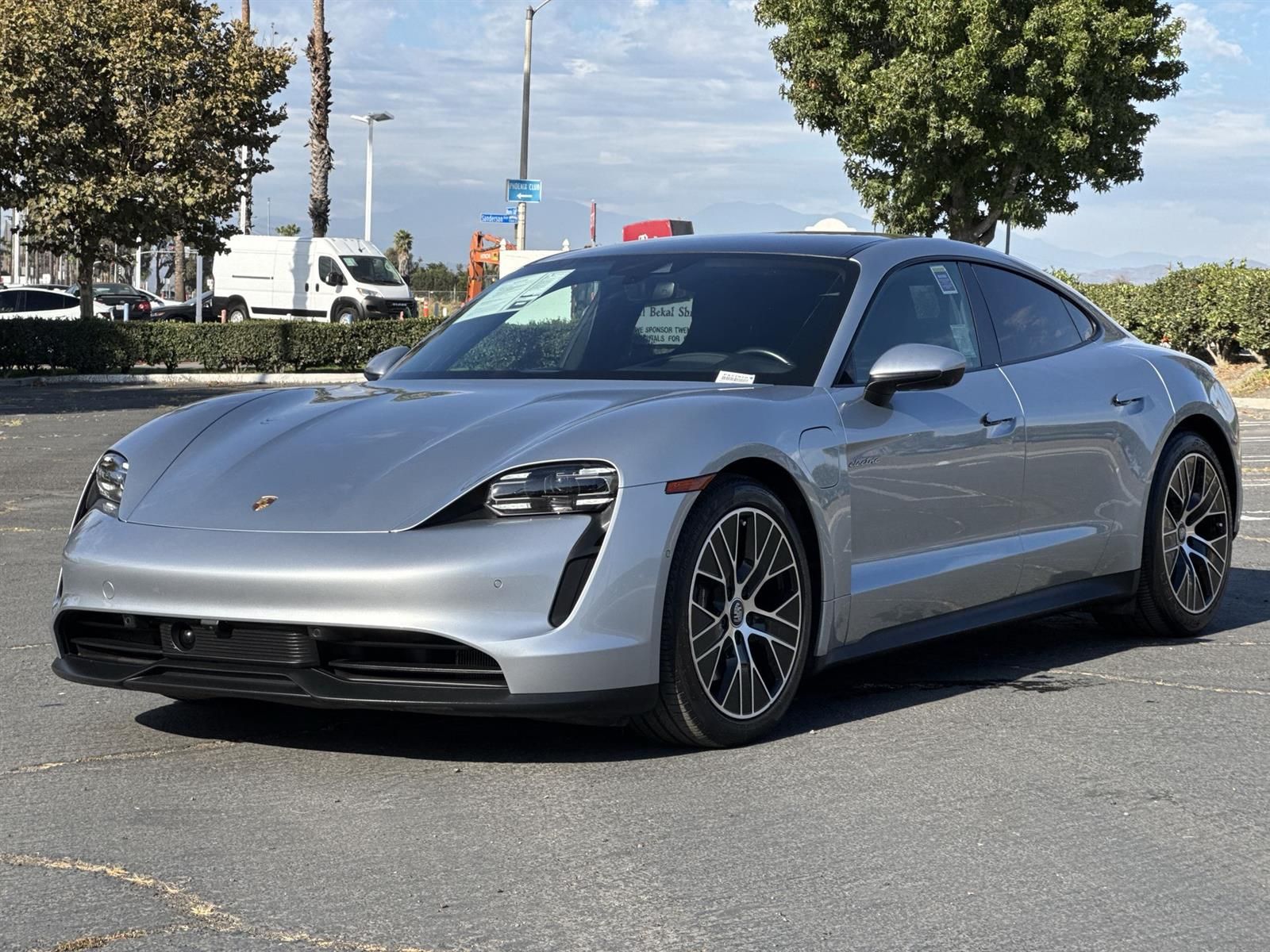 Thumbnail: 2021 Porsche Taycan - 6