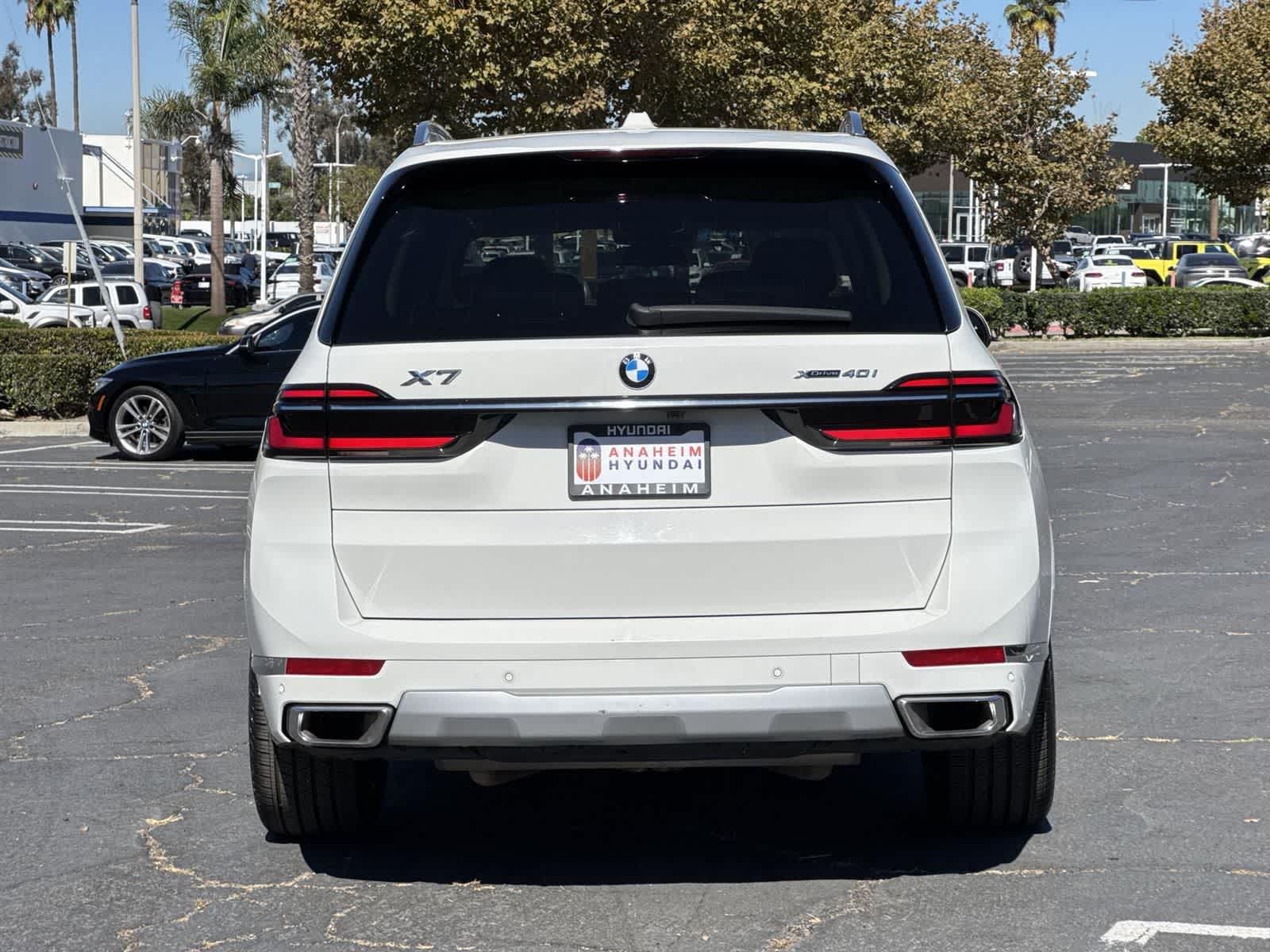 Thumbnail: 2023 BMW X7 - 4