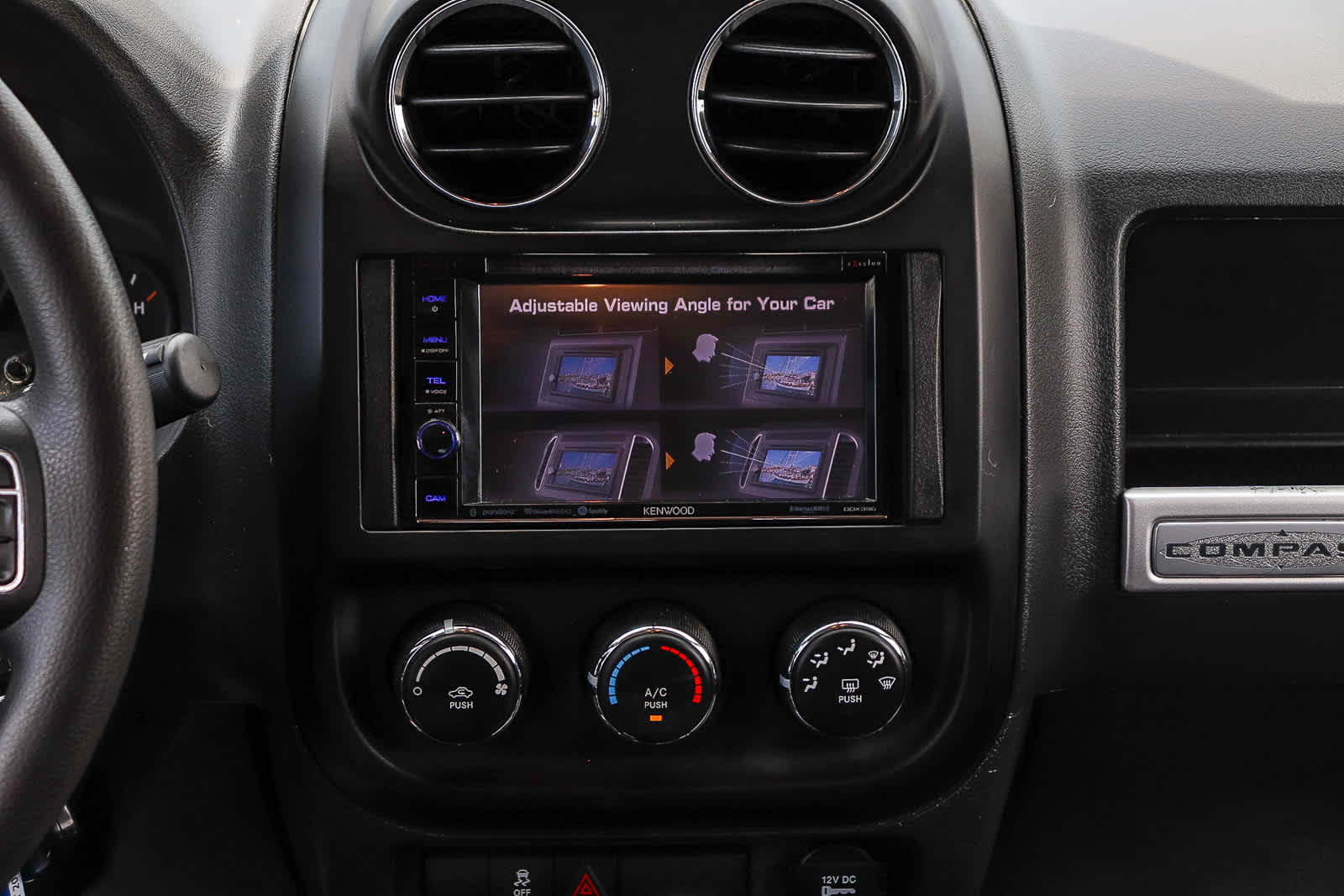 Thumbnail: 2014 Jeep Compass - 14