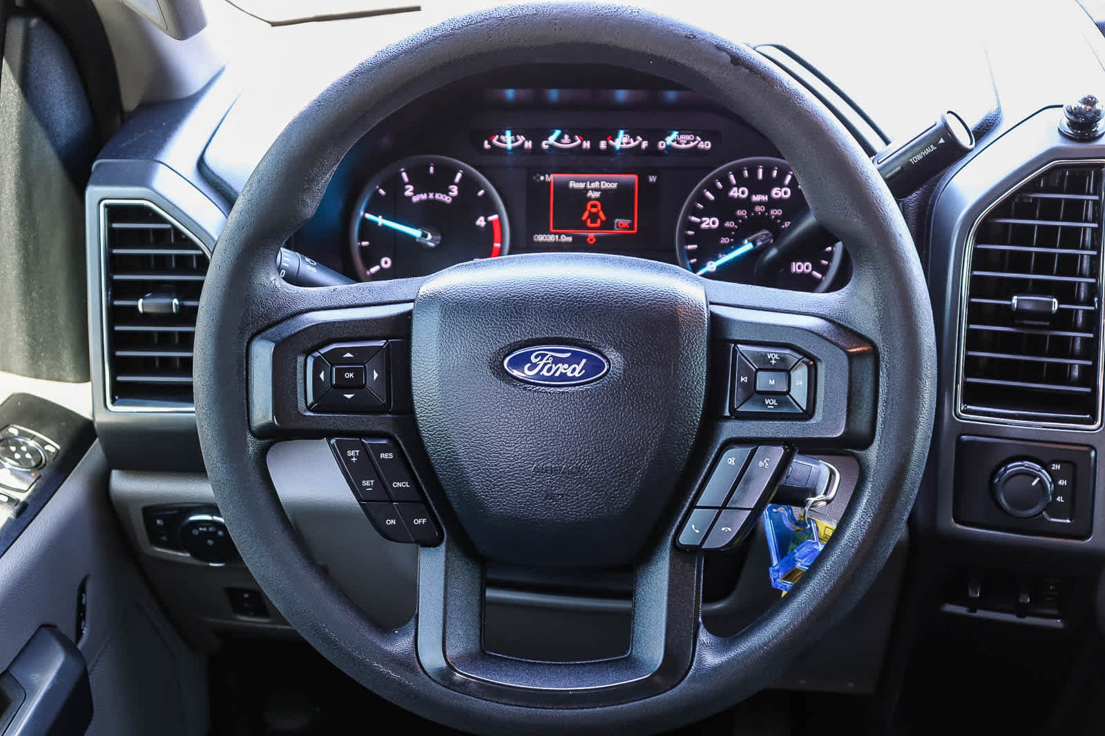 Thumbnail: 2019 Ford Econoline - 19