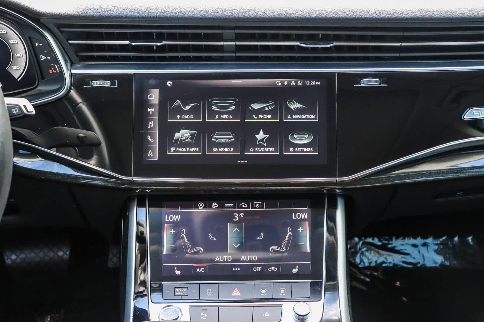 Thumbnail: 2022 Audi Q7 - 14