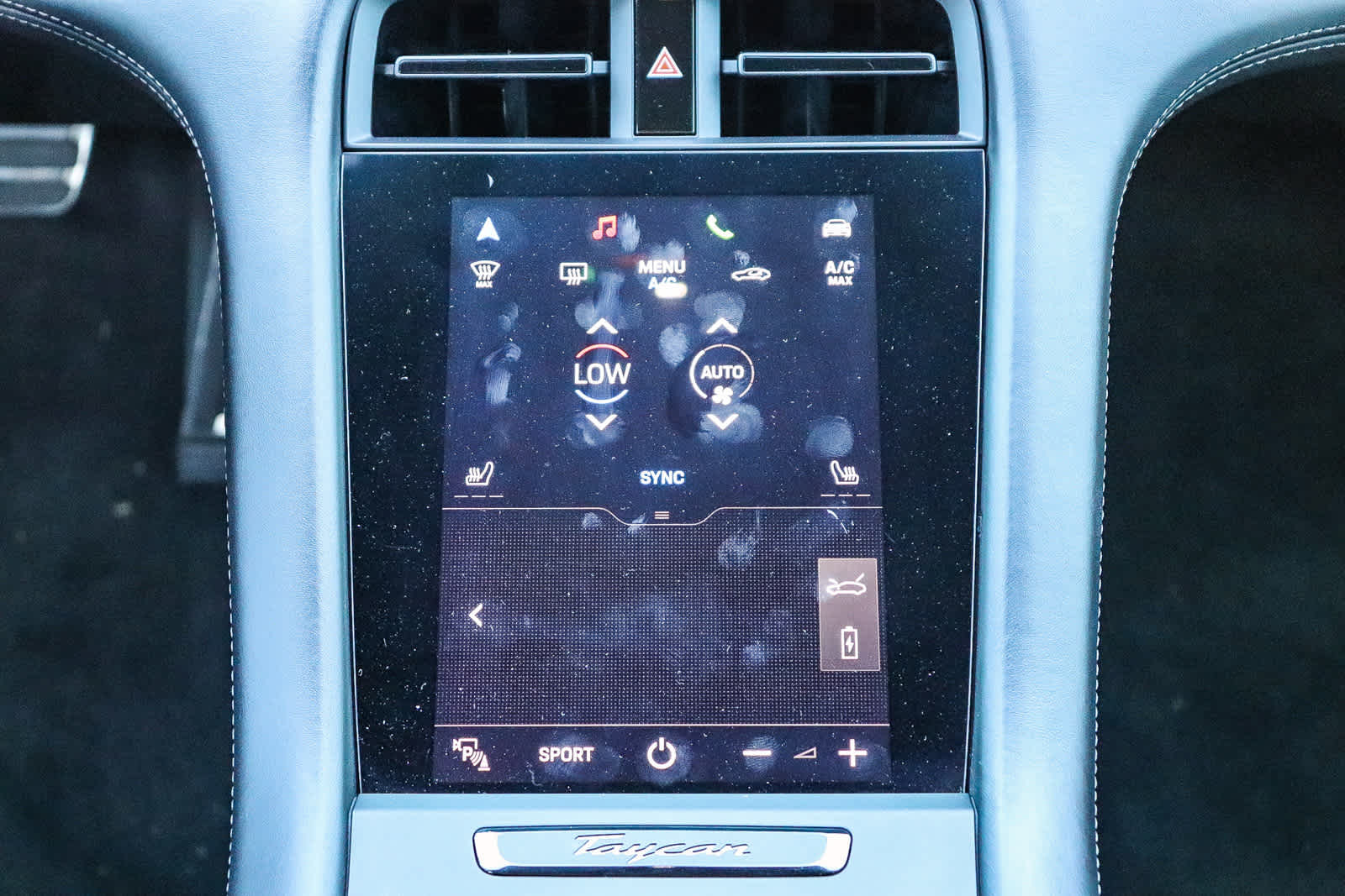 Thumbnail: 2021 Porsche Taycan - 17