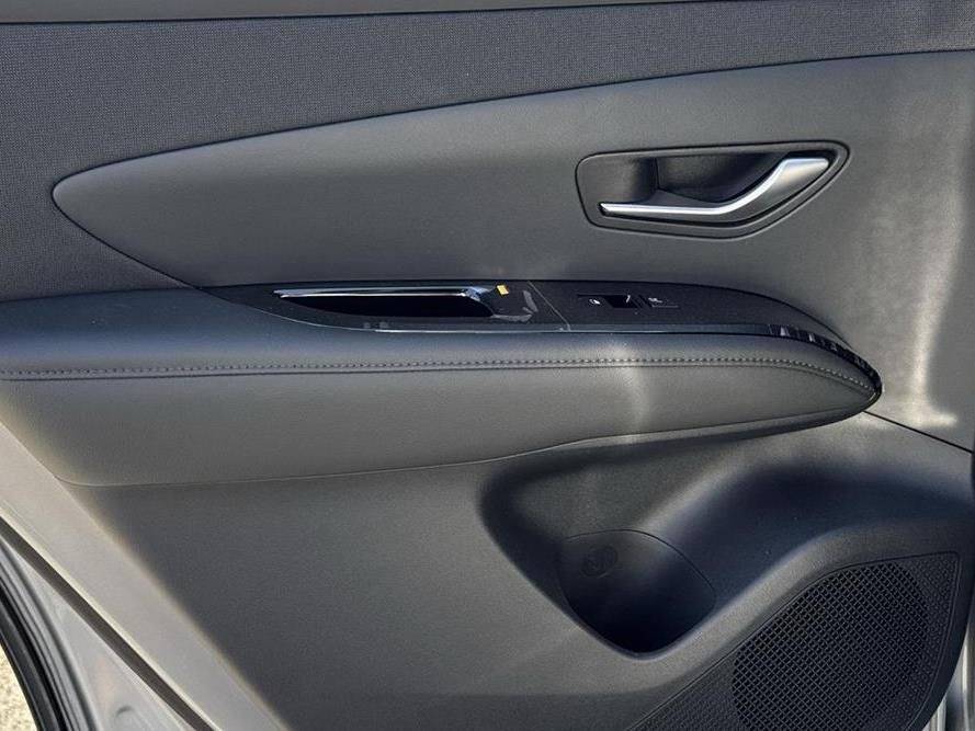 Thumbnail: 2025 Hyundai Tucson - 33