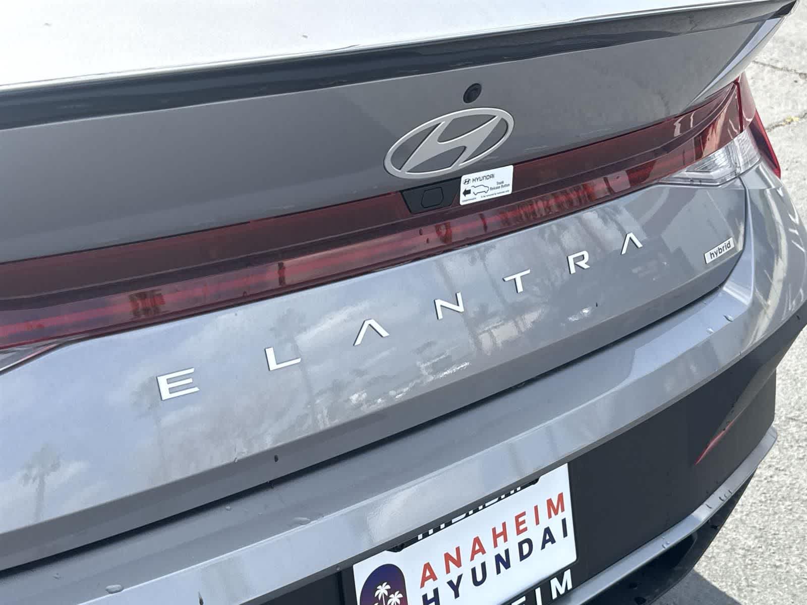 Thumbnail: 2025 Hyundai Elantra - 27