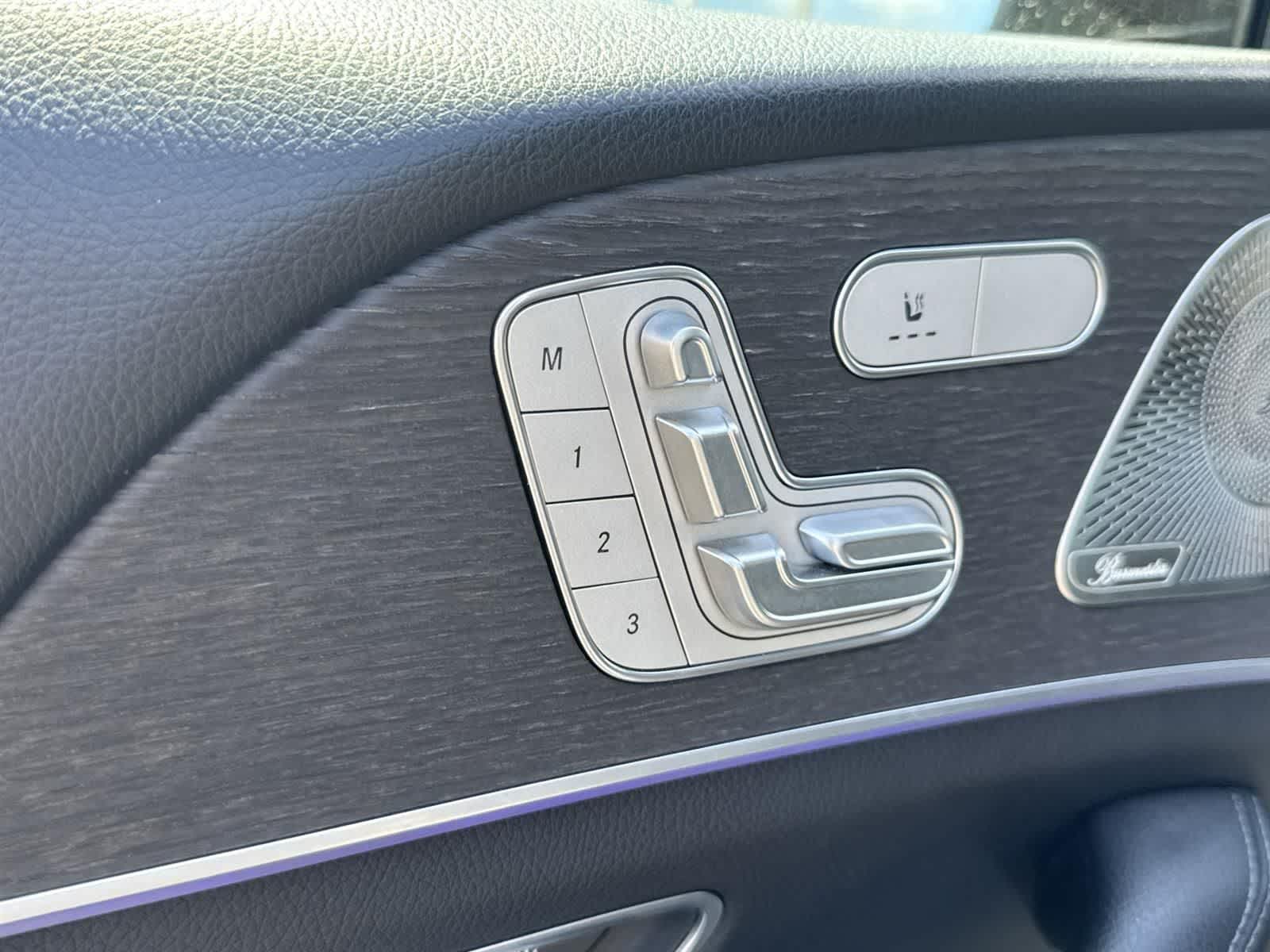 Thumbnail: 2022 Mercedes-Benz GLE - 24