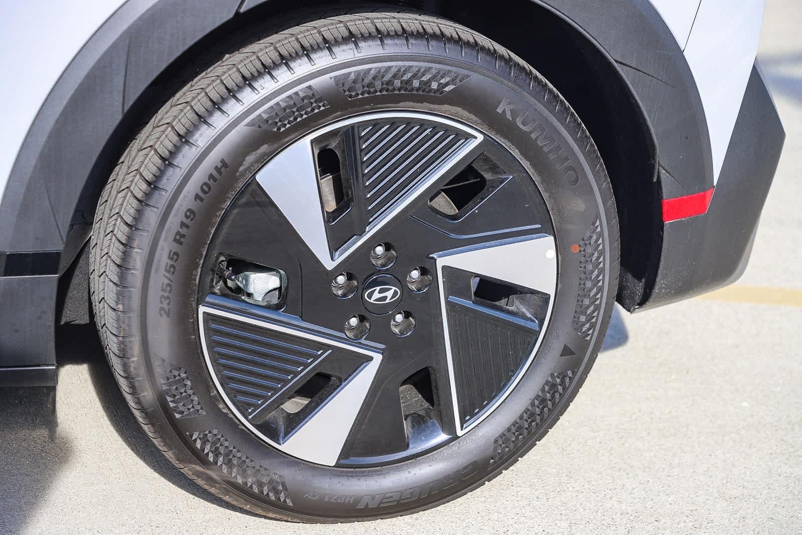 Thumbnail: 2026 Hyundai Ioniq 5 - 12