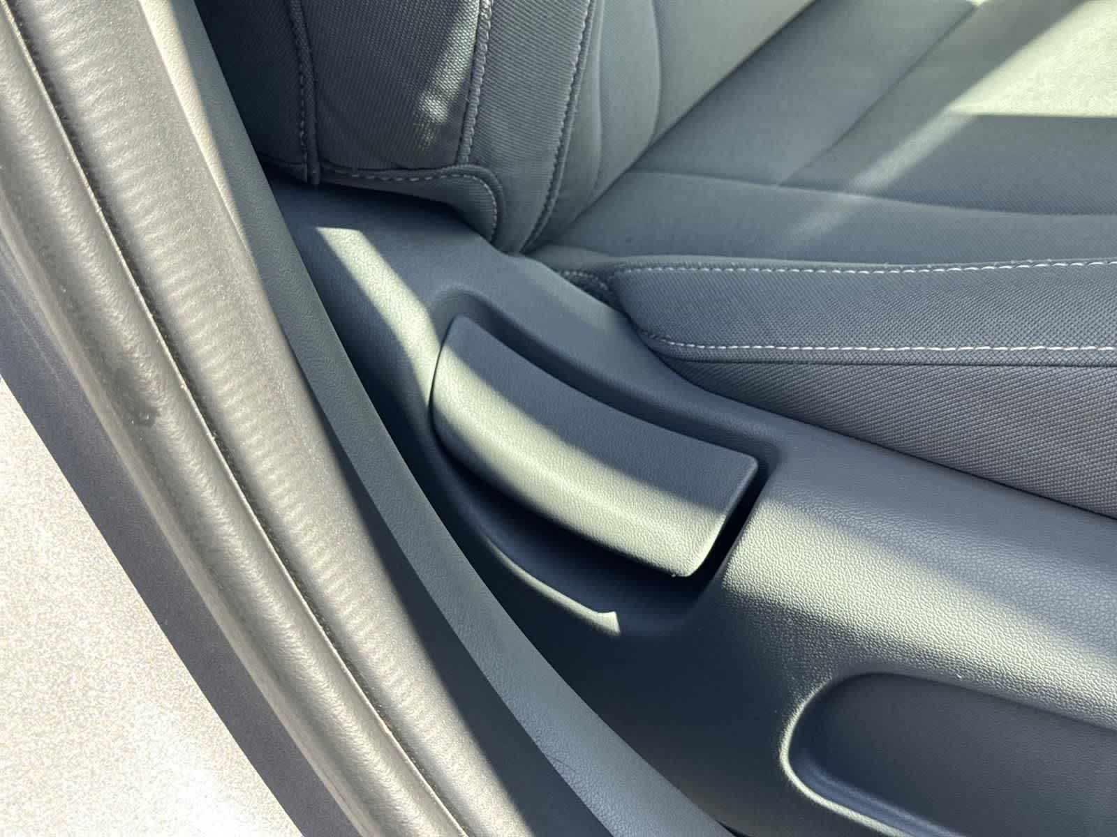 Thumbnail: 2025 Hyundai Elantra - 38