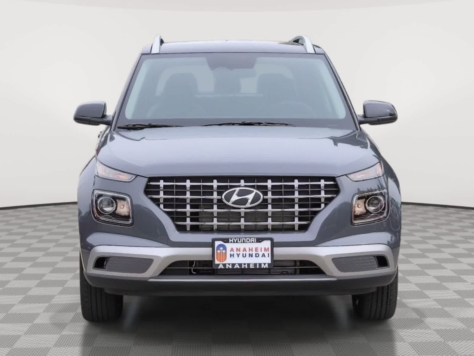 New 2026 Hyundai Venue SEL w/Two-Tone Roof SUV