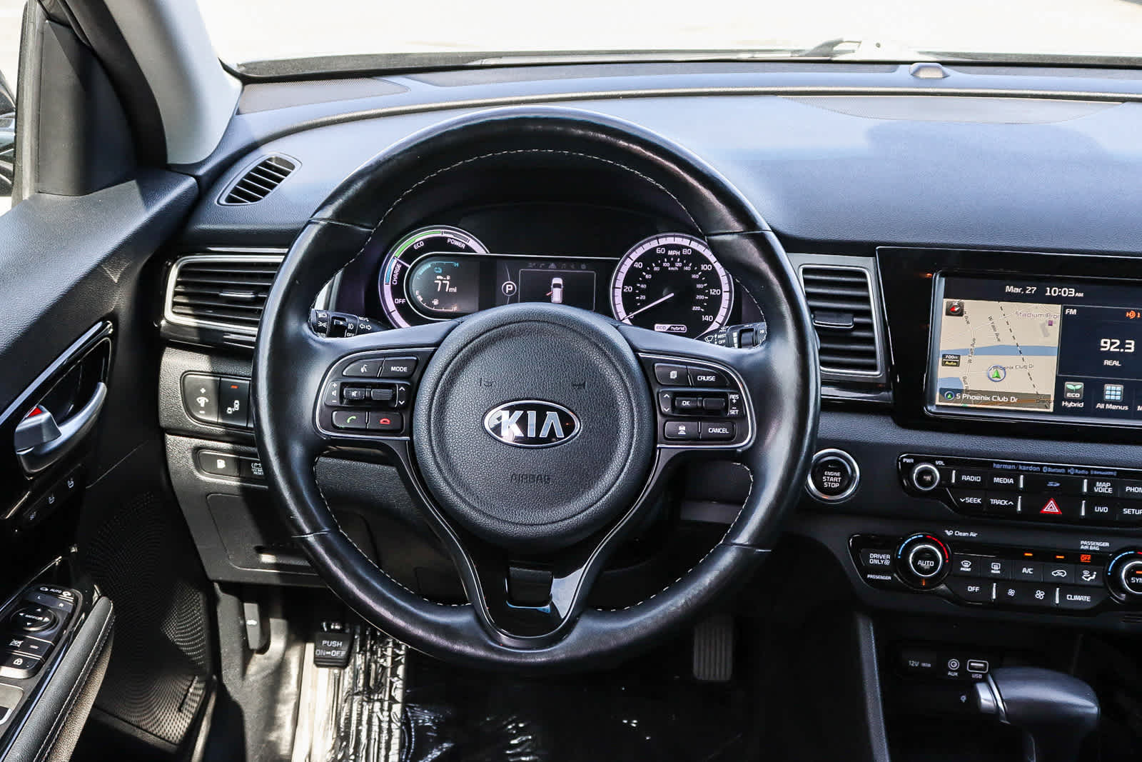 Thumbnail: 2017 Kia Niro - 17