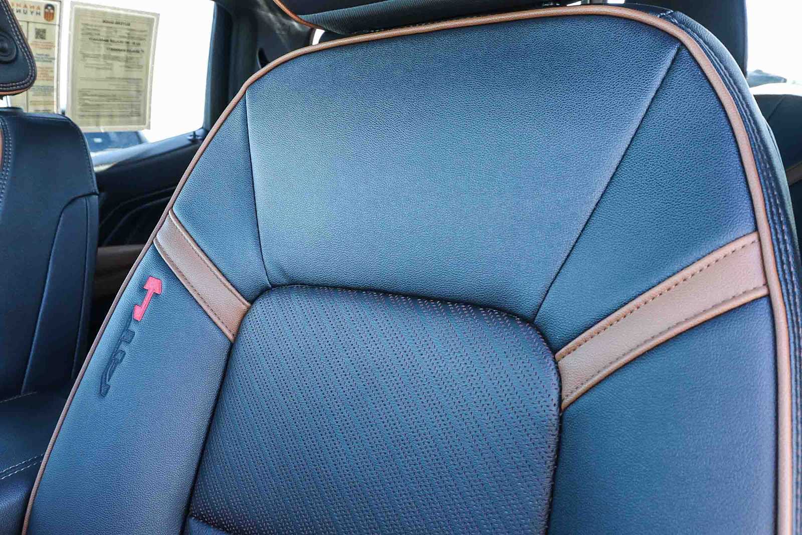 Thumbnail: 2023 GMC Canyon - 30