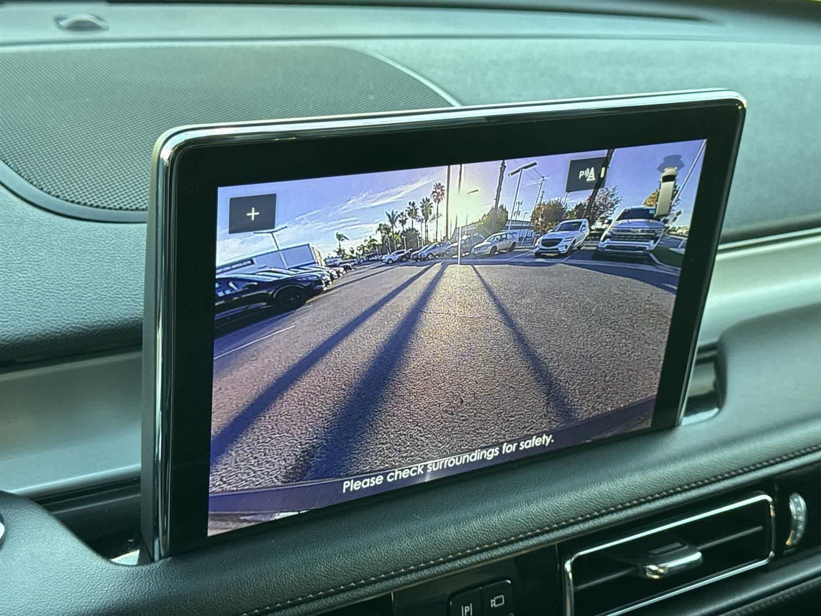 Thumbnail: 2023 Lincoln Aviator - 34