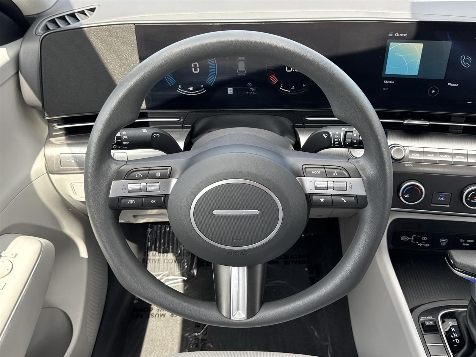 Thumbnail: 2025 Hyundai Kona - 9