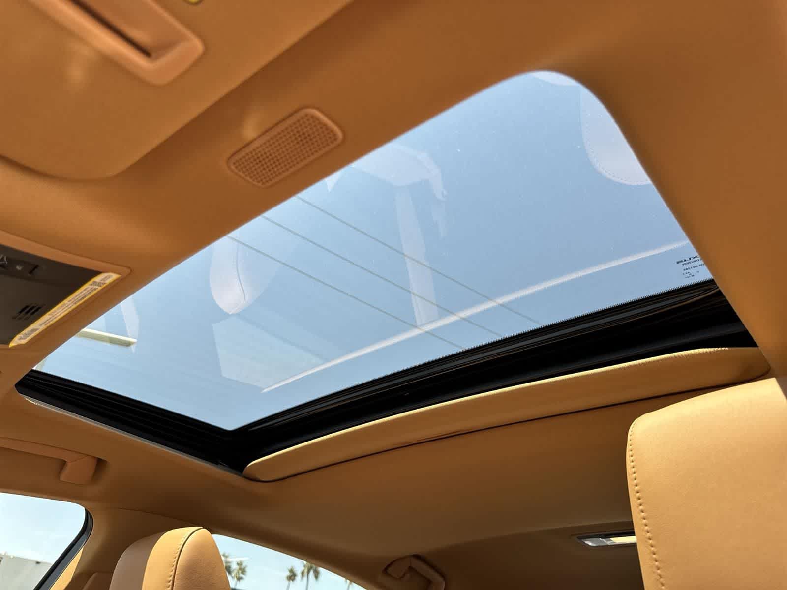 Thumbnail: 2025 Lexus ES - 8