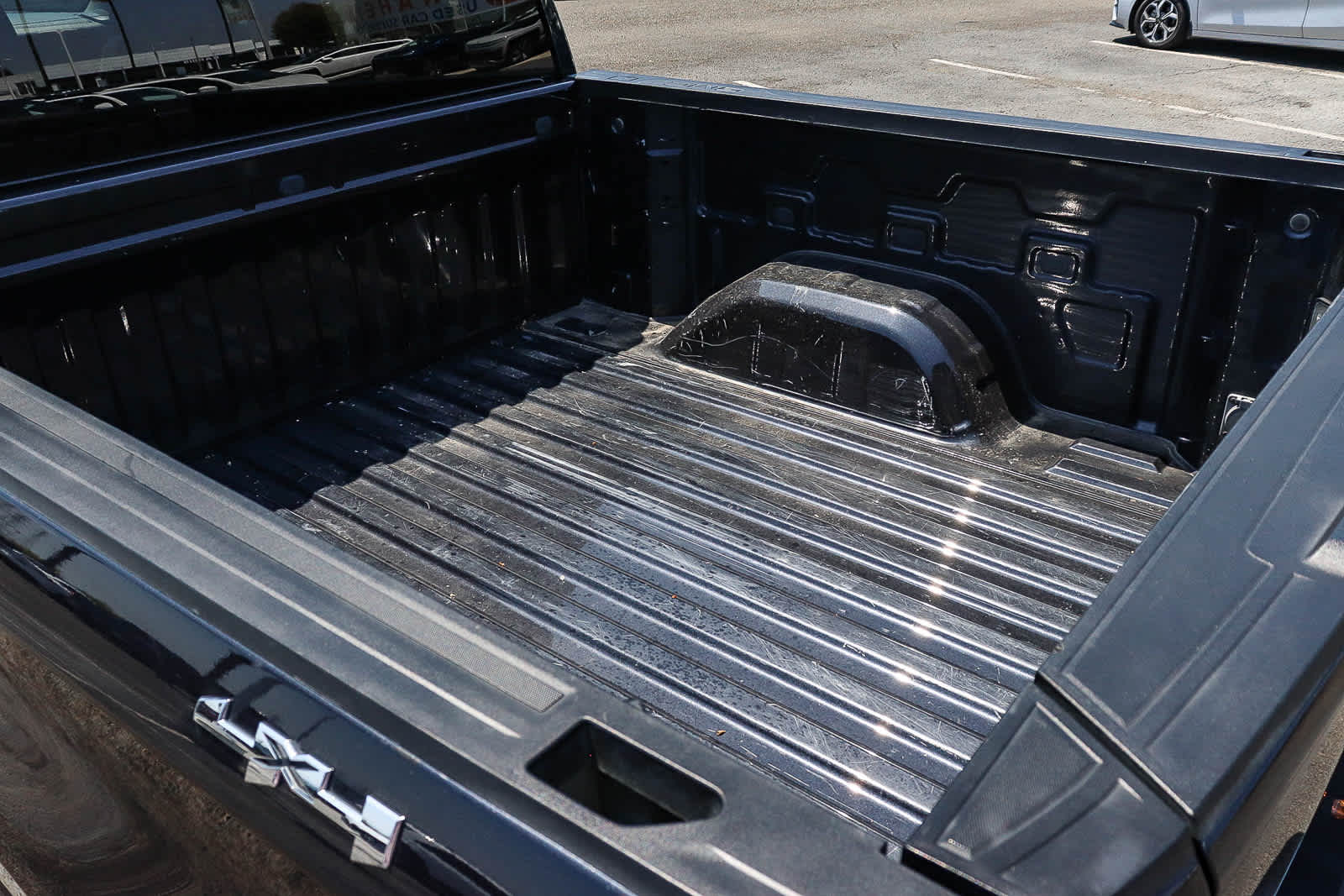 2024 GMC Sierra 1500 SLT - Photo 16