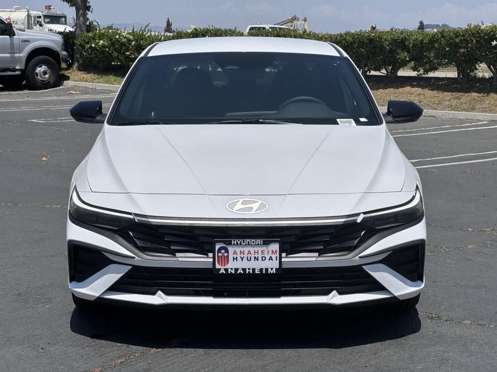 Thumbnail: 2025 Hyundai Elantra - 2