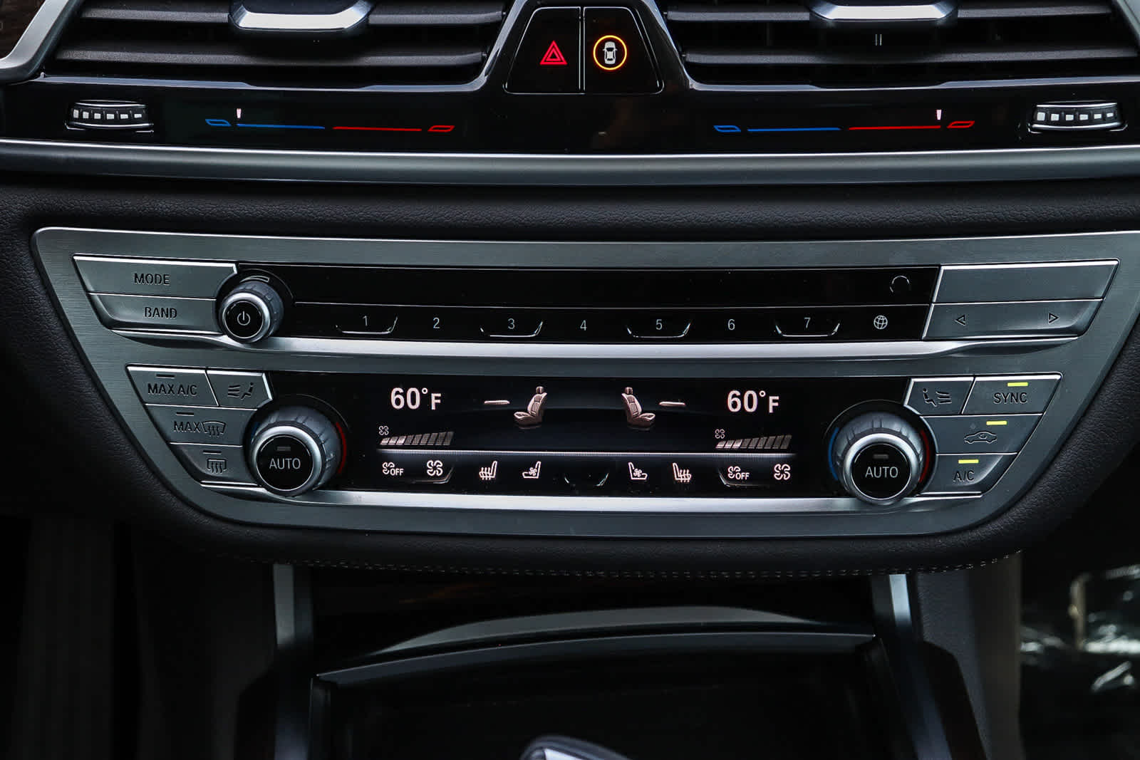 Thumbnail: 2021 BMW 7 Series - 15