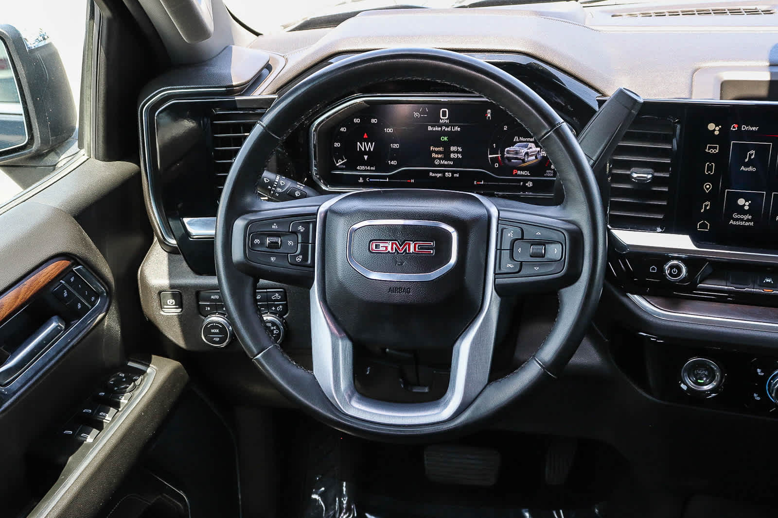 2024 GMC Sierra 1500 SLT - Photo 22