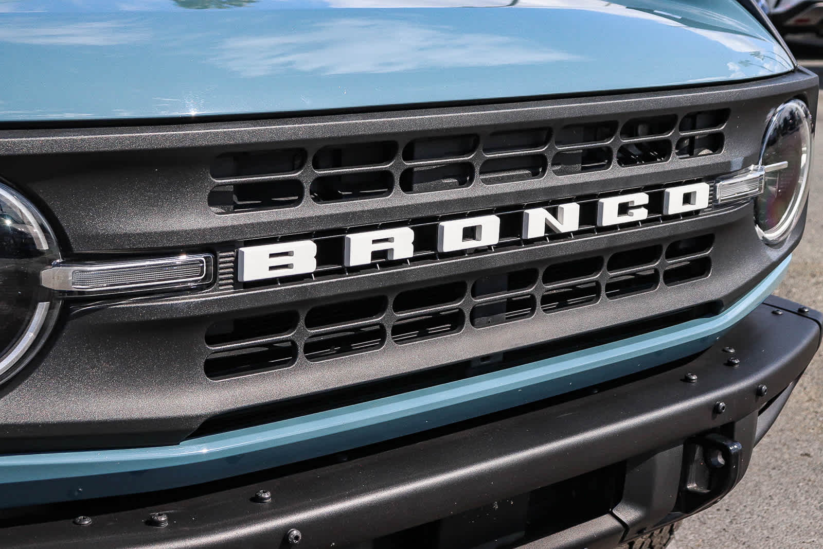 2022 Ford Bronco Black Diamond photo 4