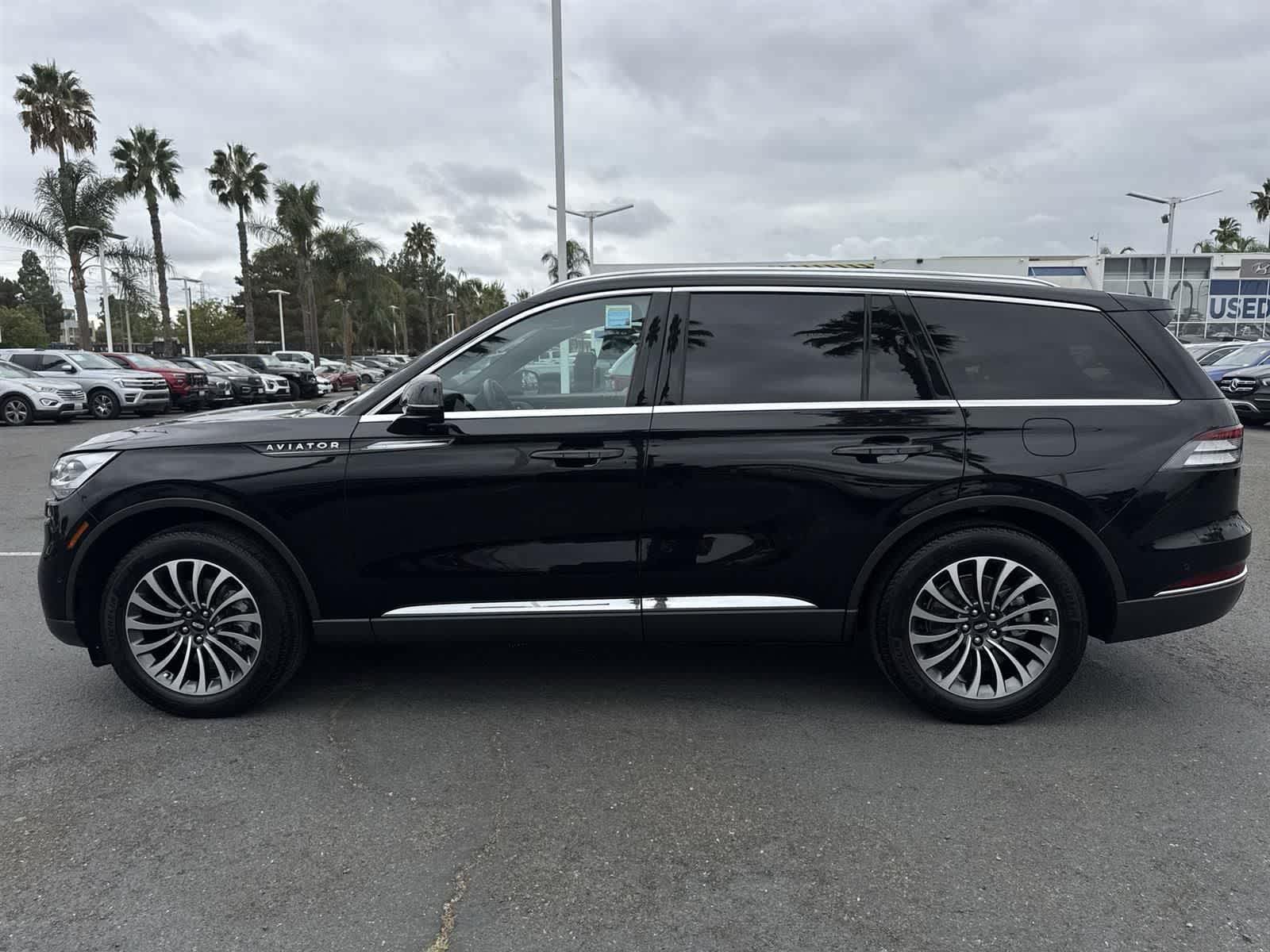 Thumbnail: 2023 Lincoln Aviator - 5