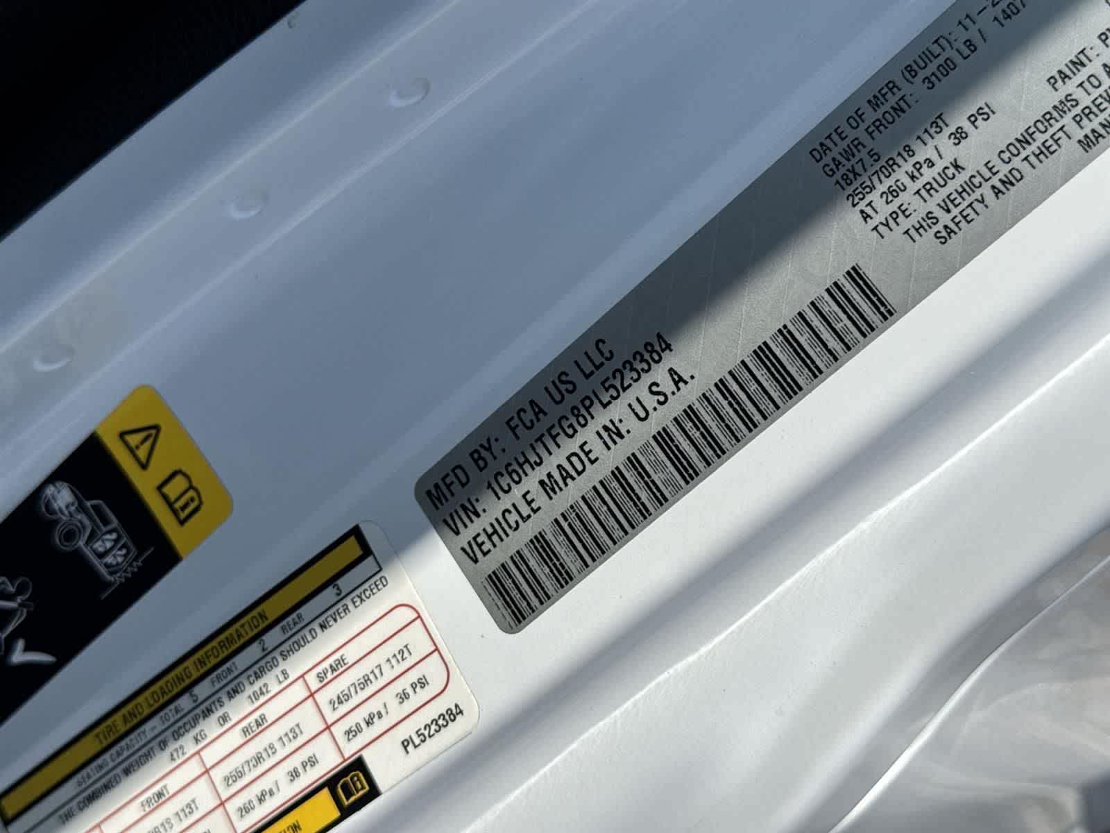 Thumbnail: 2023 Jeep Gladiator - 7