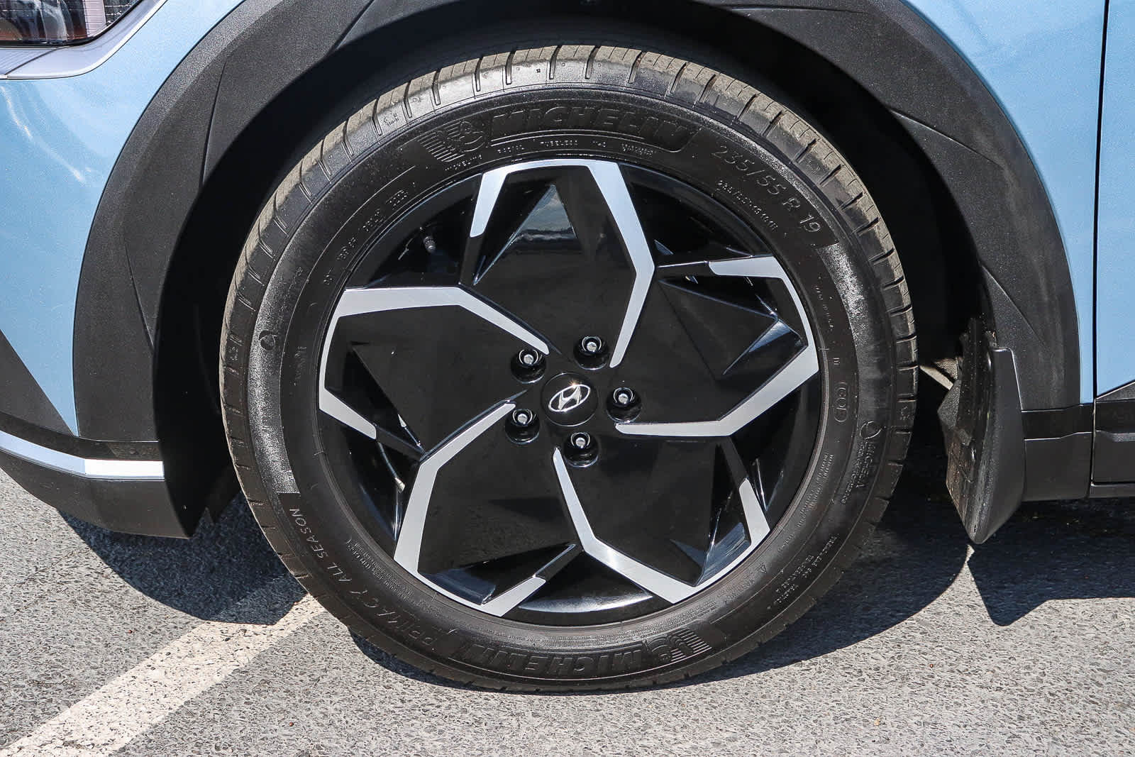 Thumbnail: 2022 Hyundai Ioniq 5 - 12