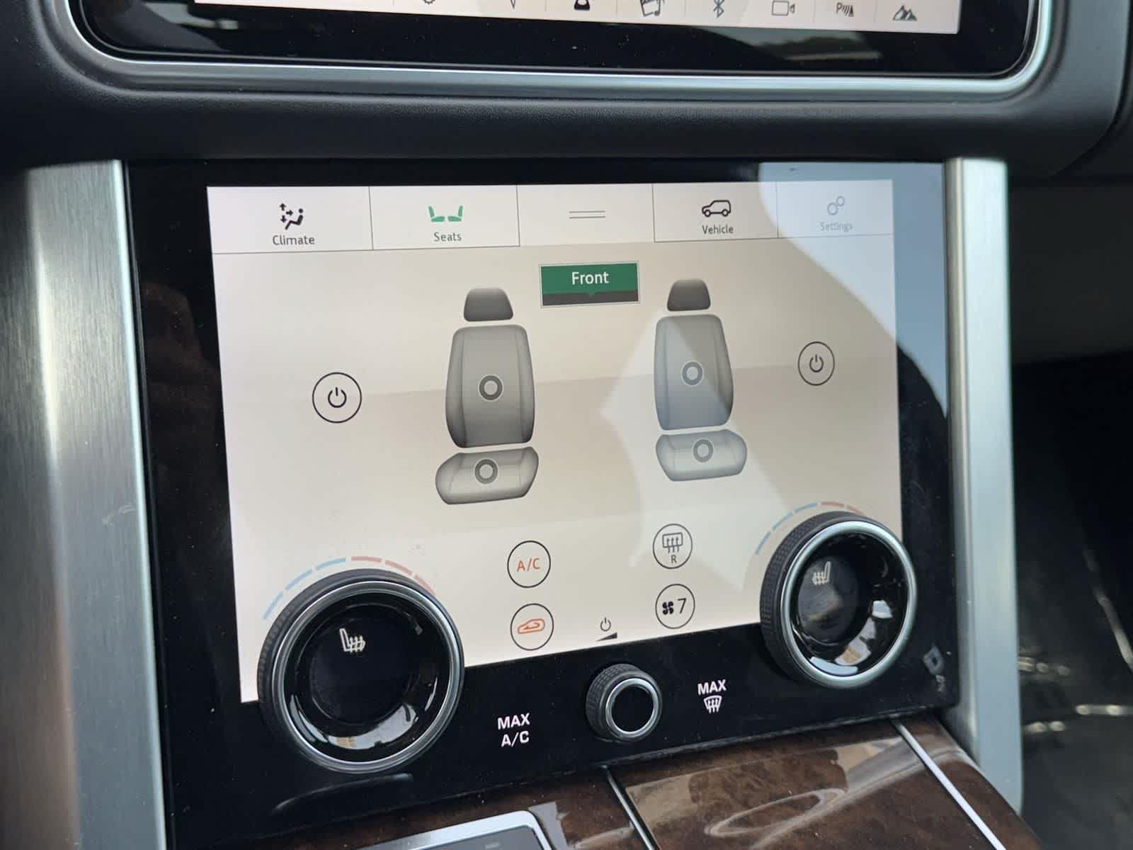 Thumbnail: 2022 Land Rover Range Rover - 20
