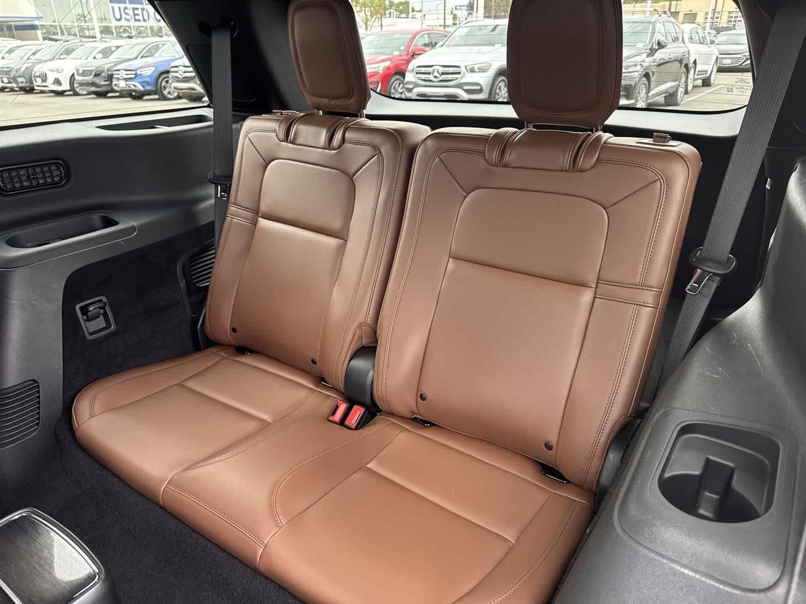 Thumbnail: 2023 Lincoln Aviator - 34