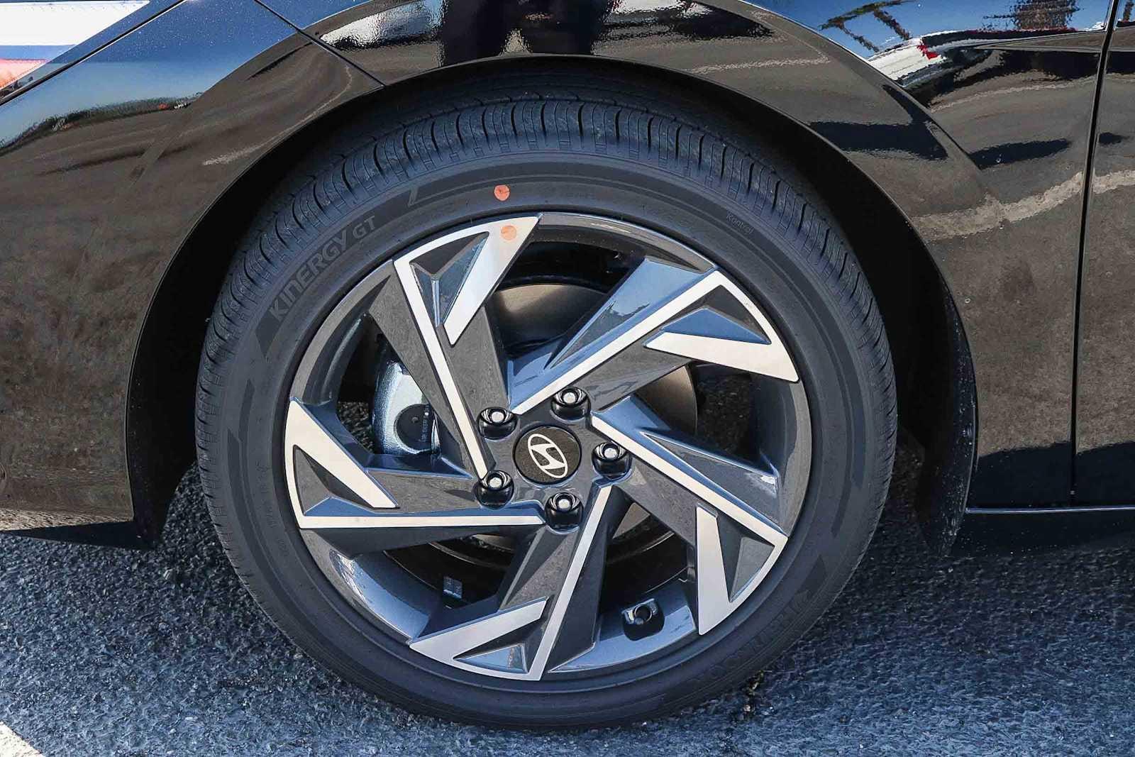 Thumbnail: 2026 Hyundai Elantra - 12