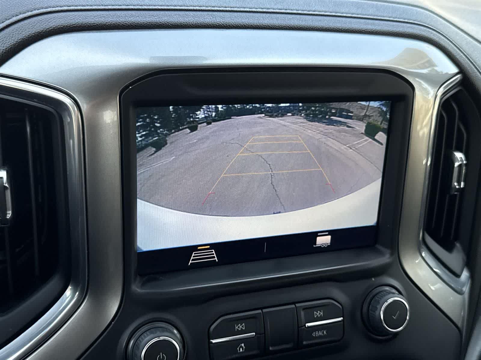 Thumbnail: 2022 Chevrolet Silverado 1500 - 14