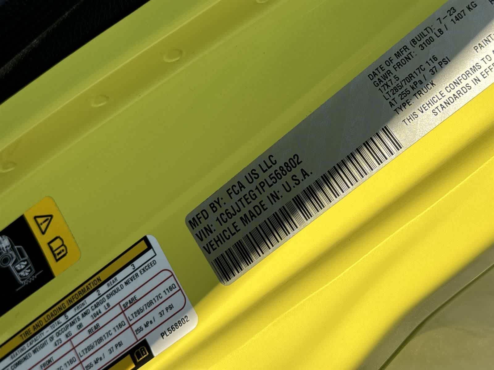 Thumbnail: 2023 Jeep Gladiator - 7