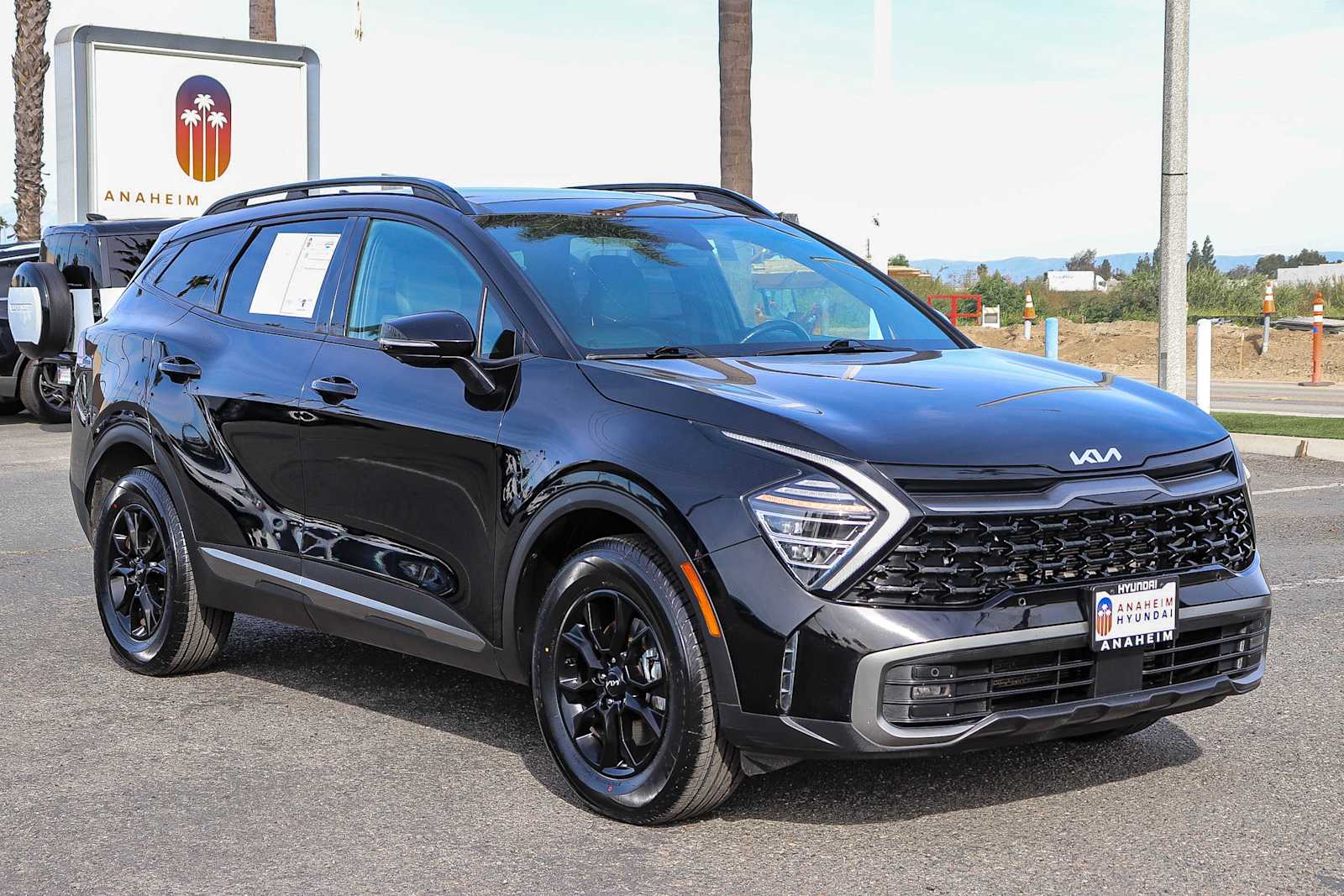 Thumbnail: 2023 Kia Sportage - 3