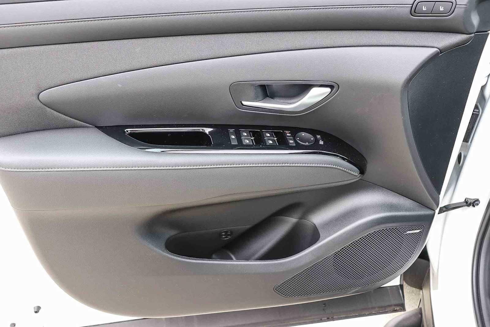 Thumbnail: 2026 Hyundai Santa Cruz - 26