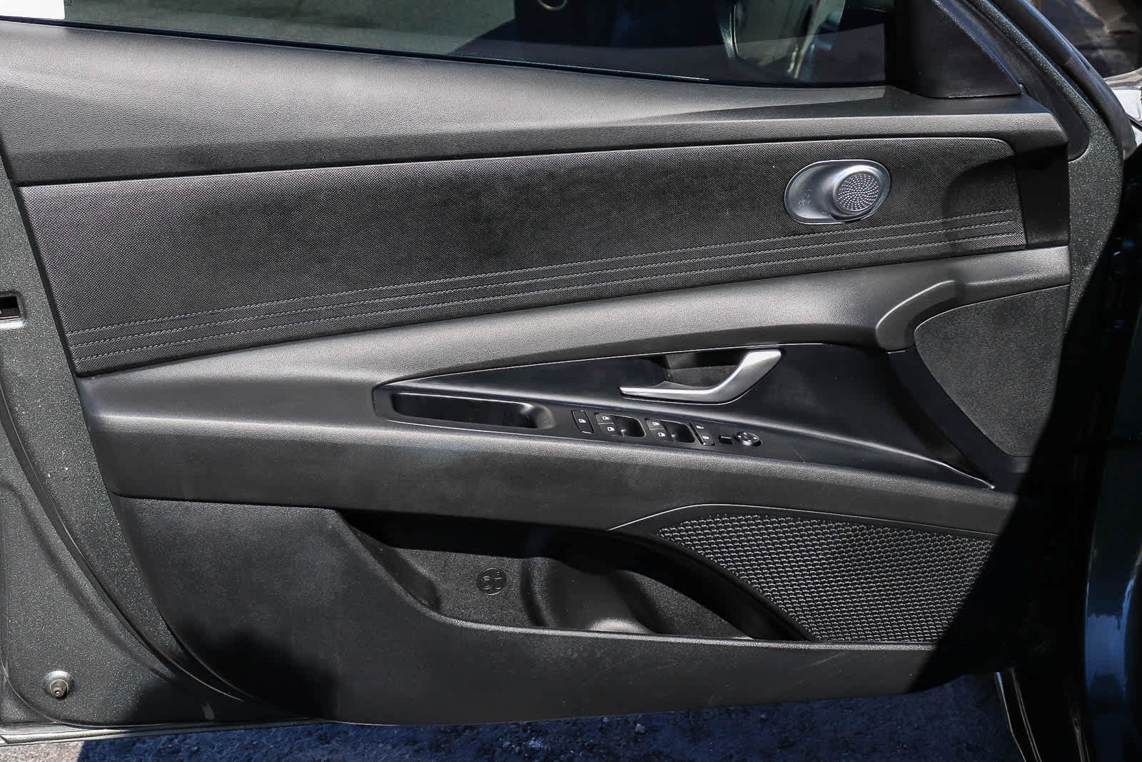 Thumbnail: 2025 Hyundai Elantra - 20