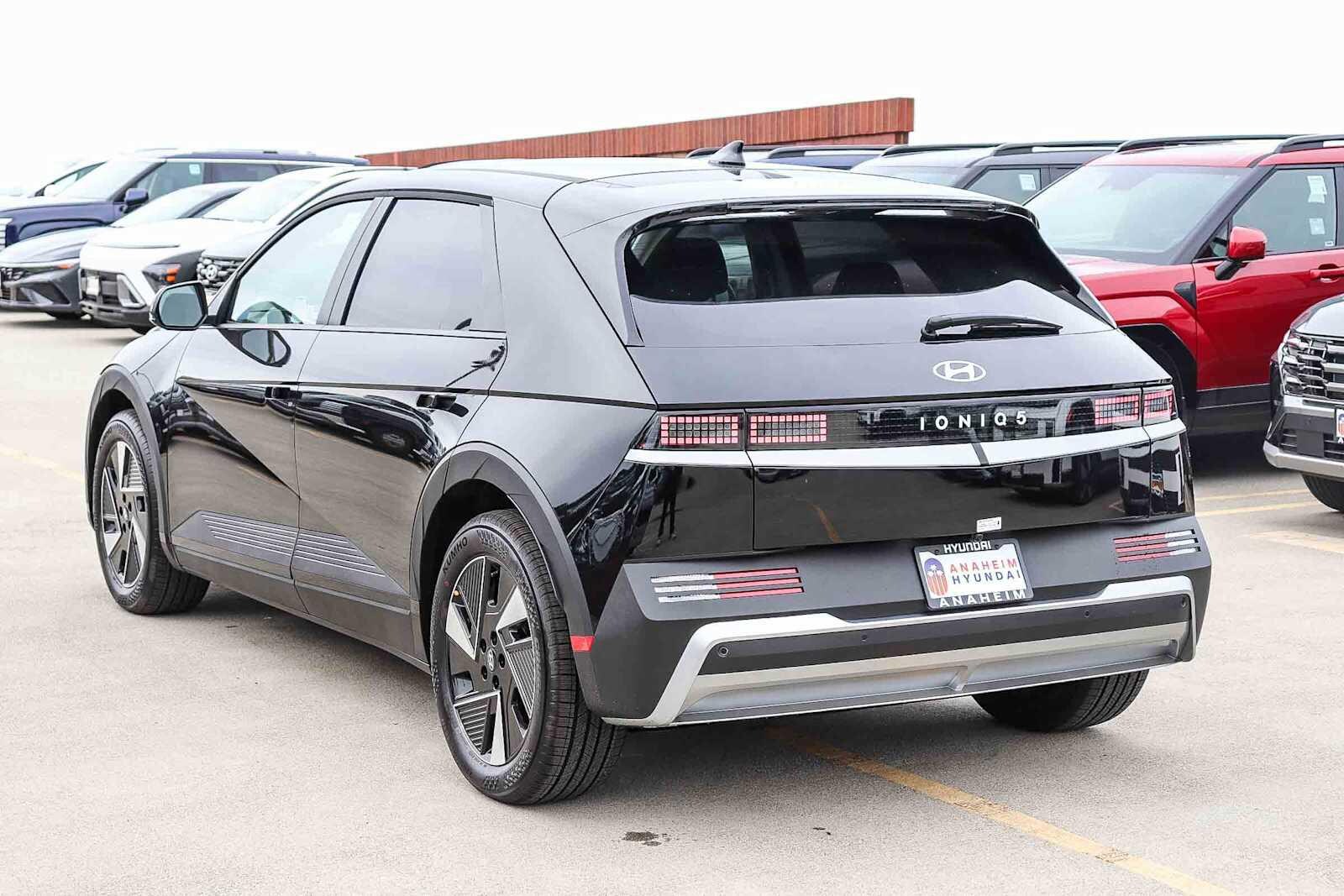 Thumbnail: 2026 Hyundai Ioniq 5 - 8