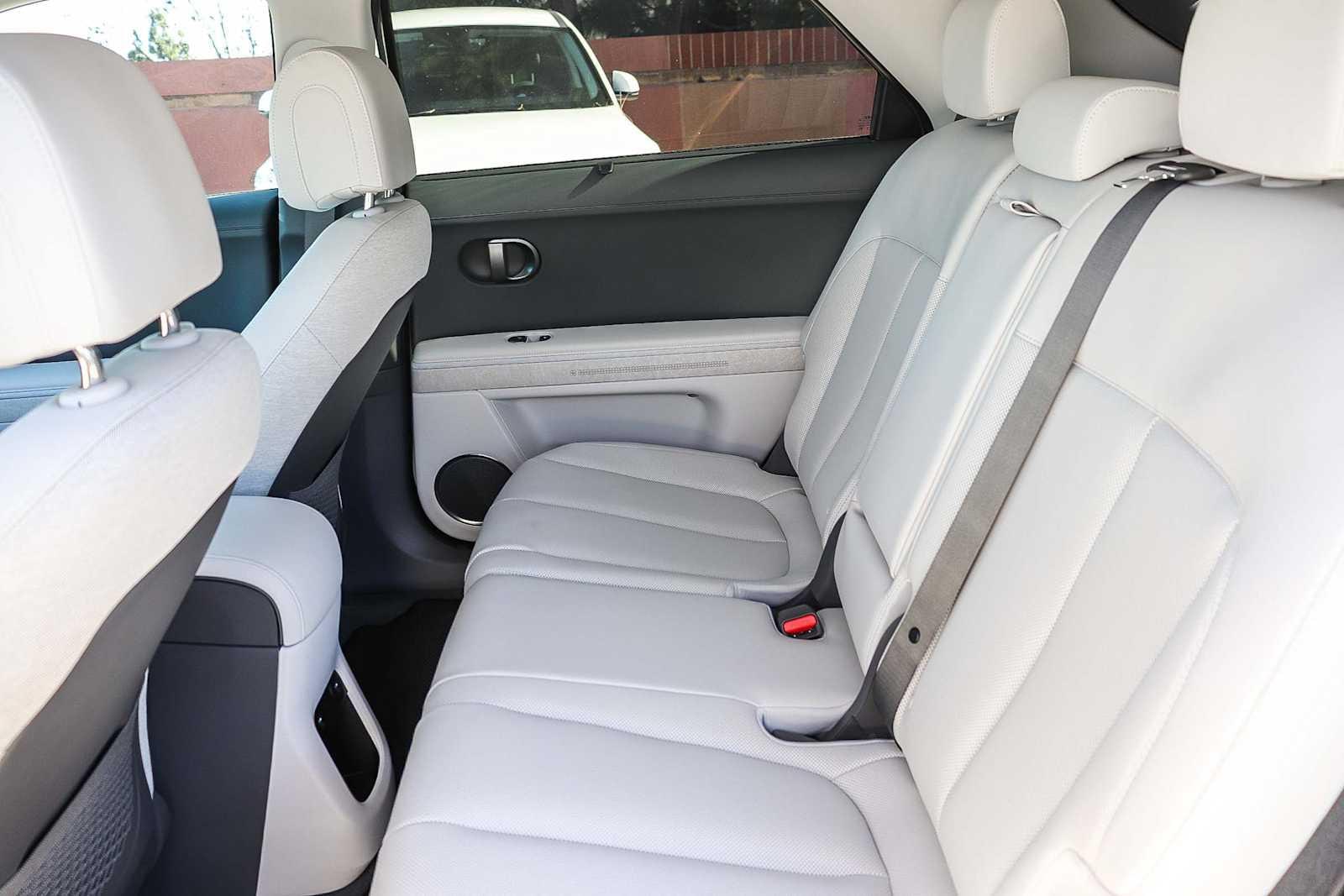 Thumbnail: 2026 Hyundai Ioniq 5 - 22