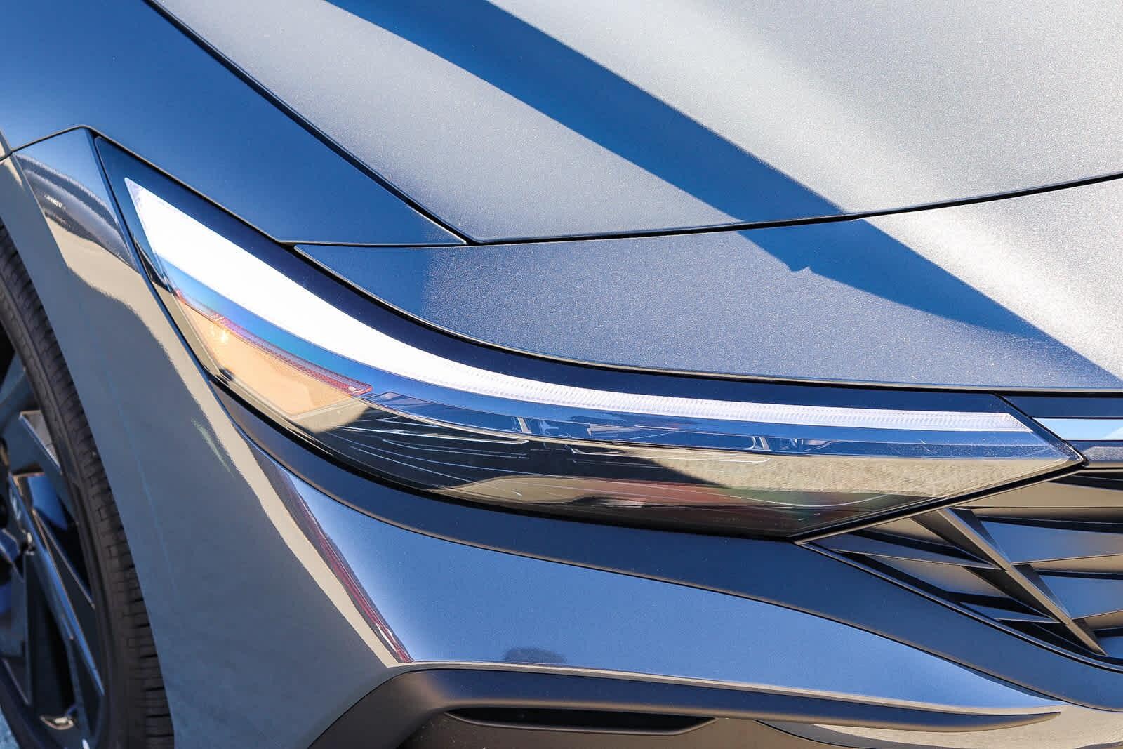 Thumbnail: 2026 Hyundai Elantra - 4