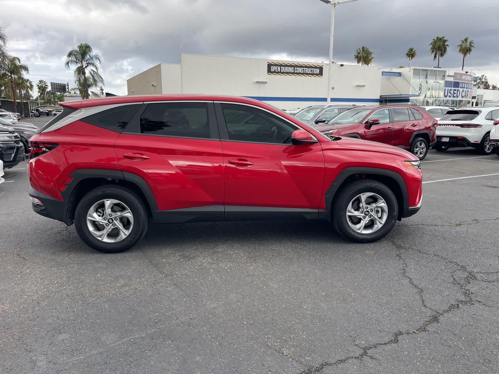 2022 Hyundai Tucson SE photo 2