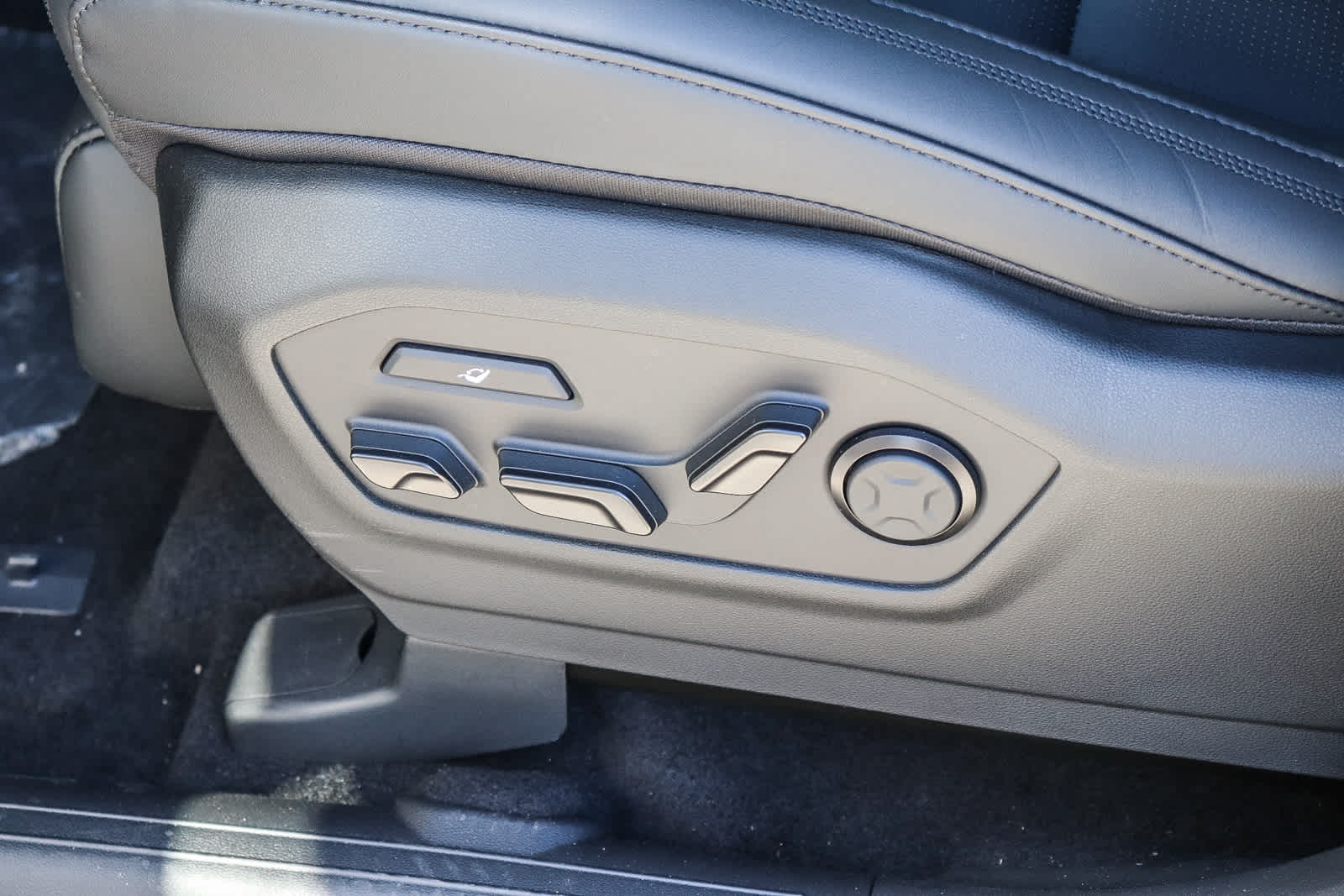 Thumbnail: 2026 Hyundai Santa Fe - 26