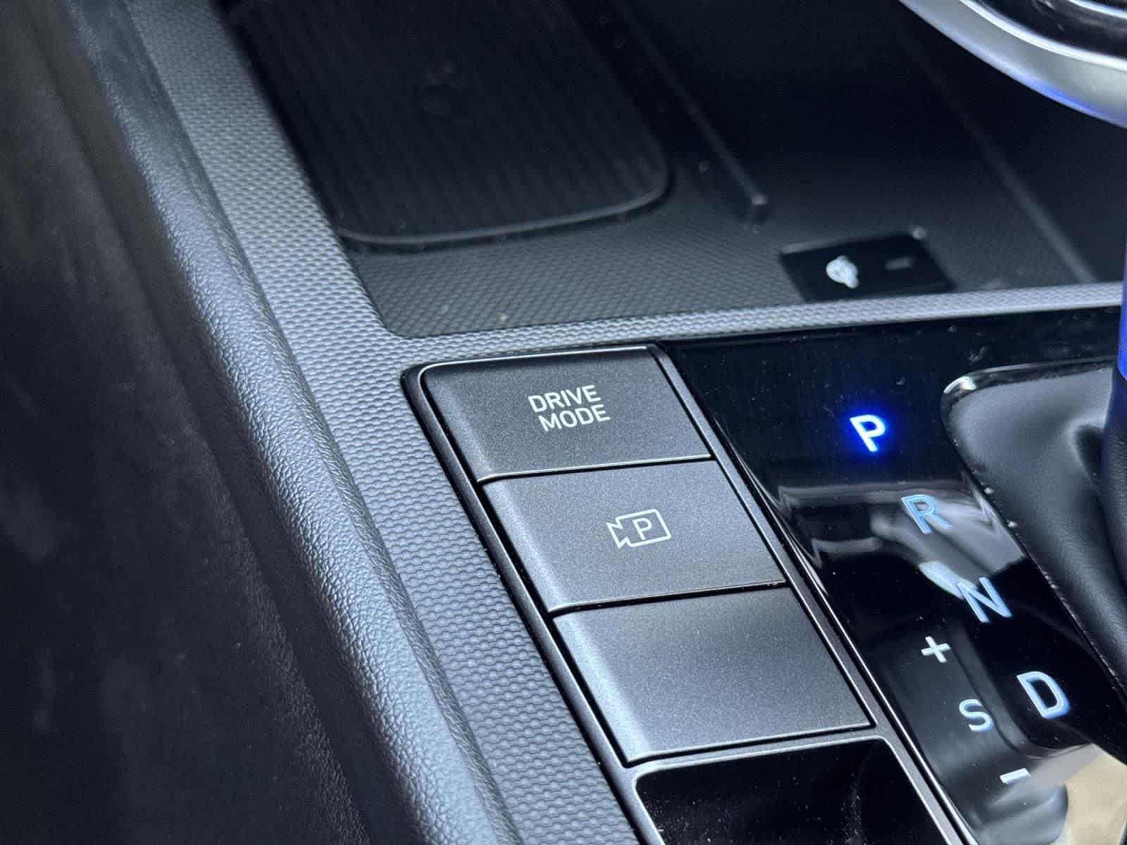 Thumbnail: 2025 Hyundai Elantra - 17